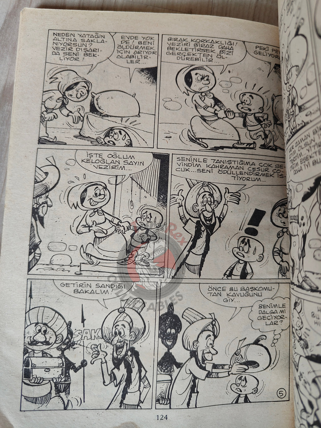 Tintin – King Ottokar's Sceptre early 1980s Turkish Edition Comic Turkey 1