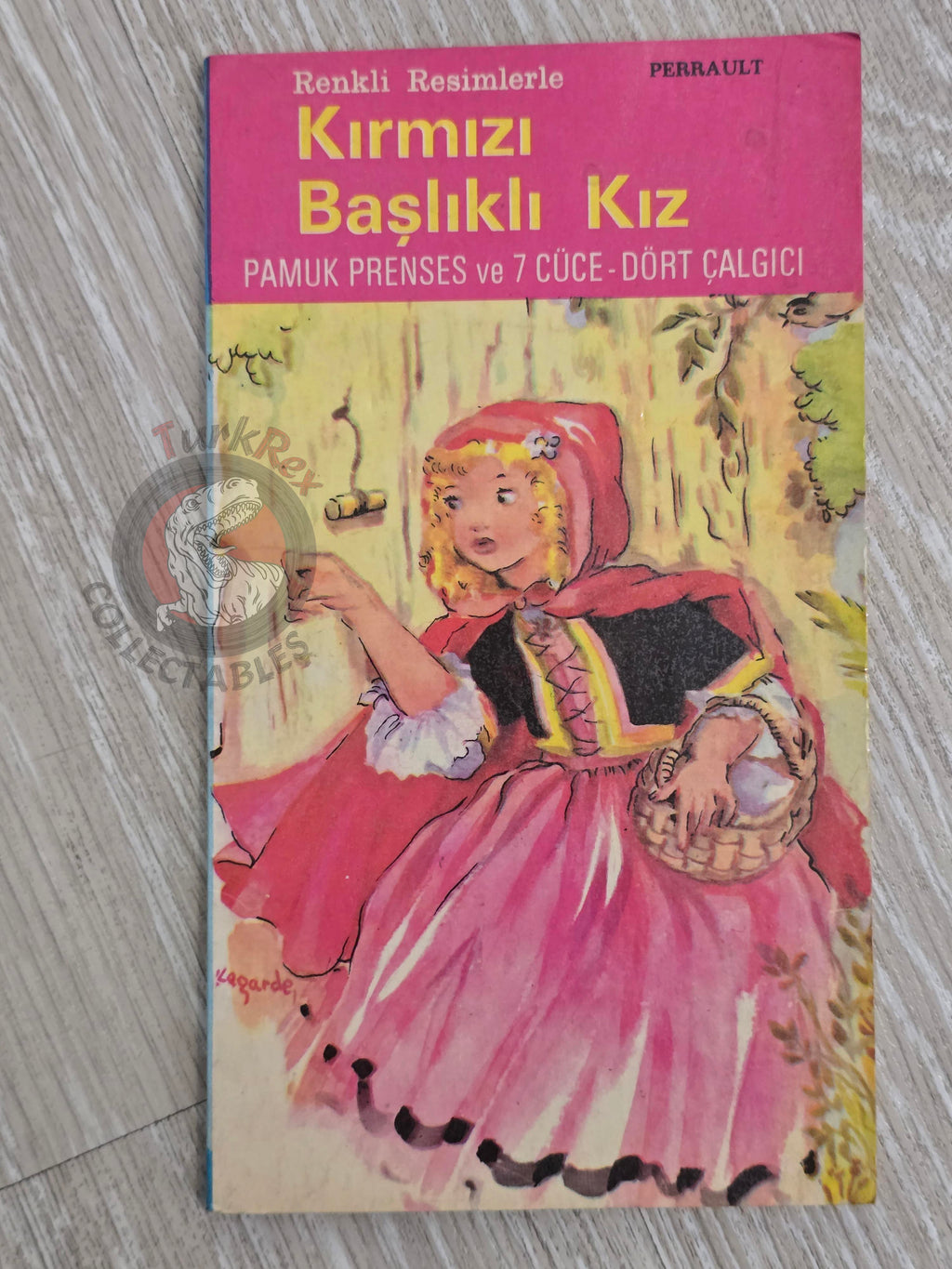 Little Red Riding Hood  – Charles Perrault 1983 Turkish Book Turkey Illustrated Snow White