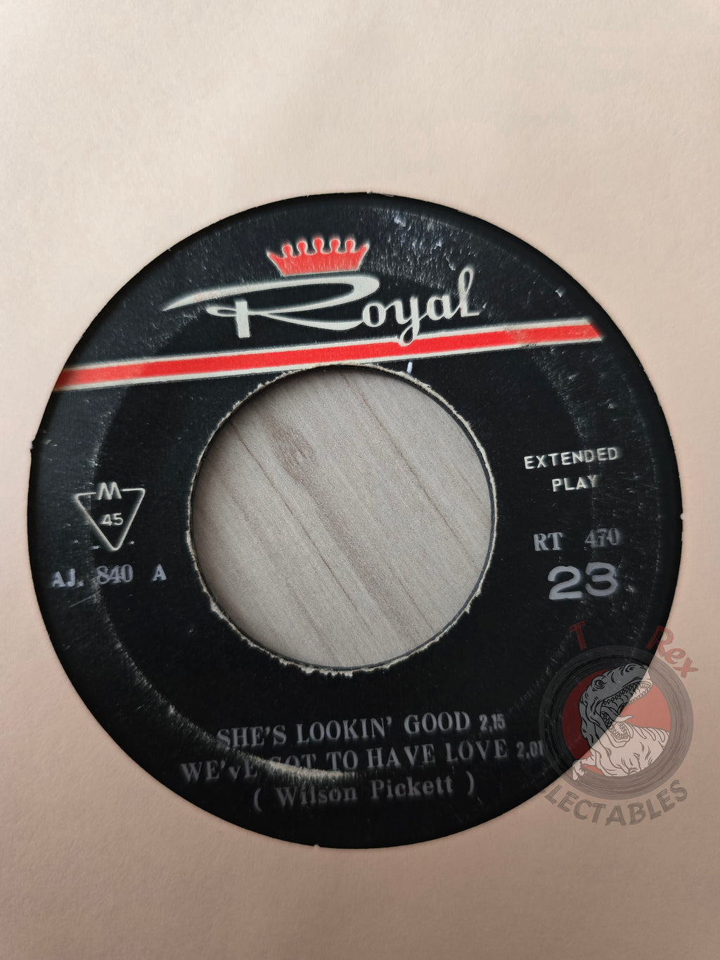 Wilson Pickett / Tom Jones – She's Looking Good  7" Iran Pressing Vinyl Iranian Edition