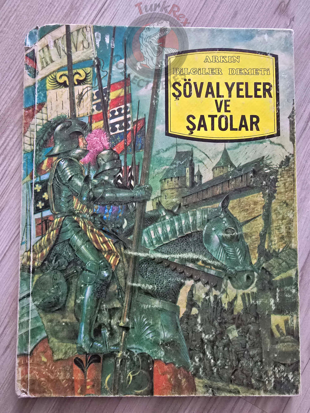 Knights and Castles 1979 HC Turkish Book Turkey Illustrated  Grisewood and Dempsey