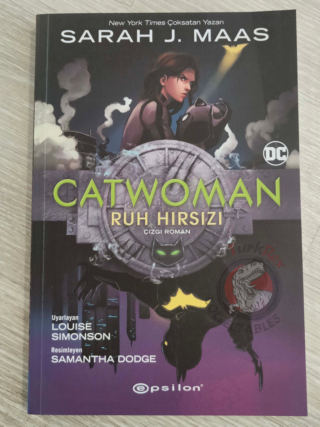 Catwoman: Soulstealer - Sarah J. Maas 2023 Turkish Comic Turkey DC Icons series