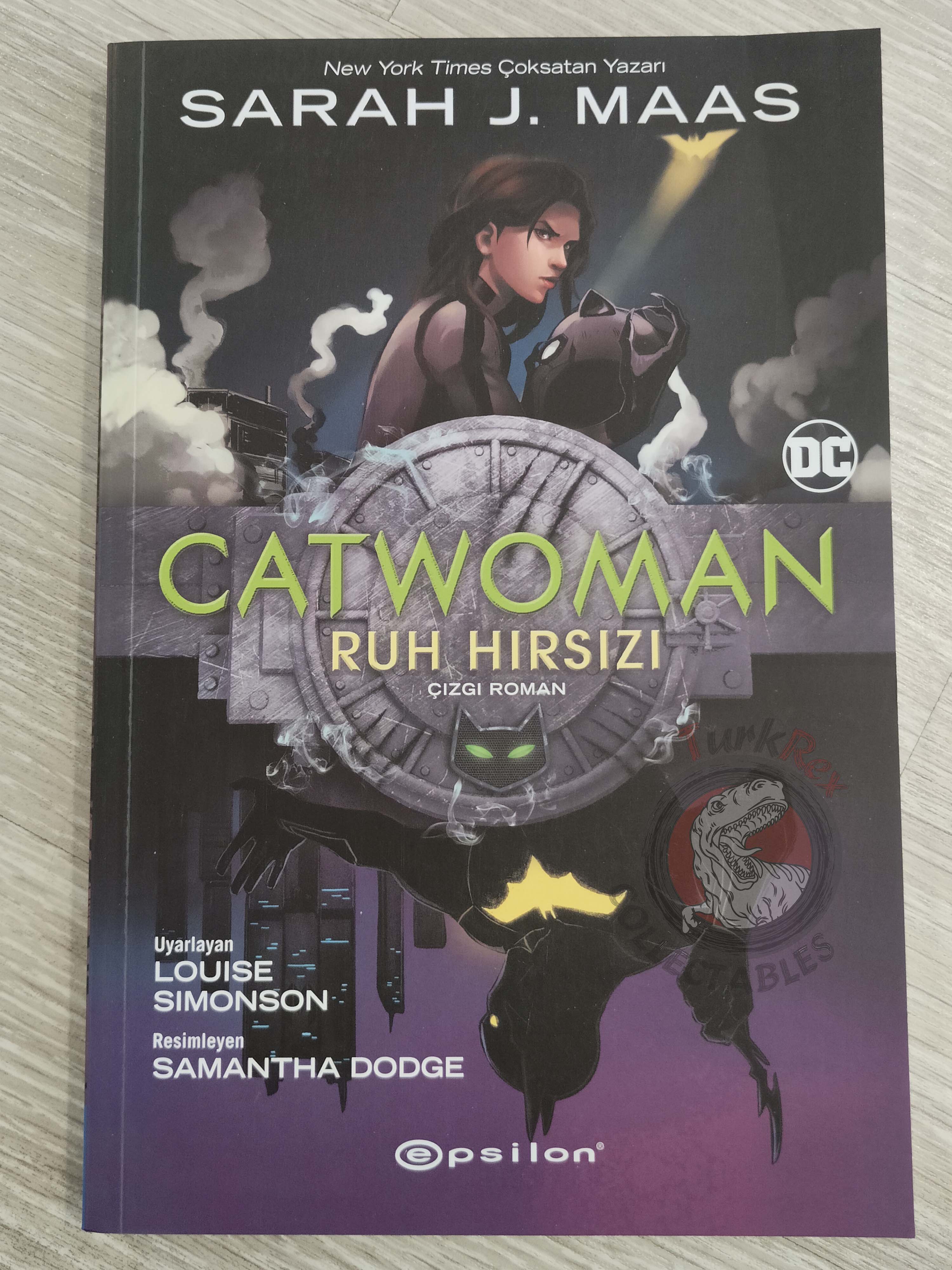 Catwoman: Soulstealer - Sarah J. Maas 2023 Turkish Comic Turkey DC Icons series