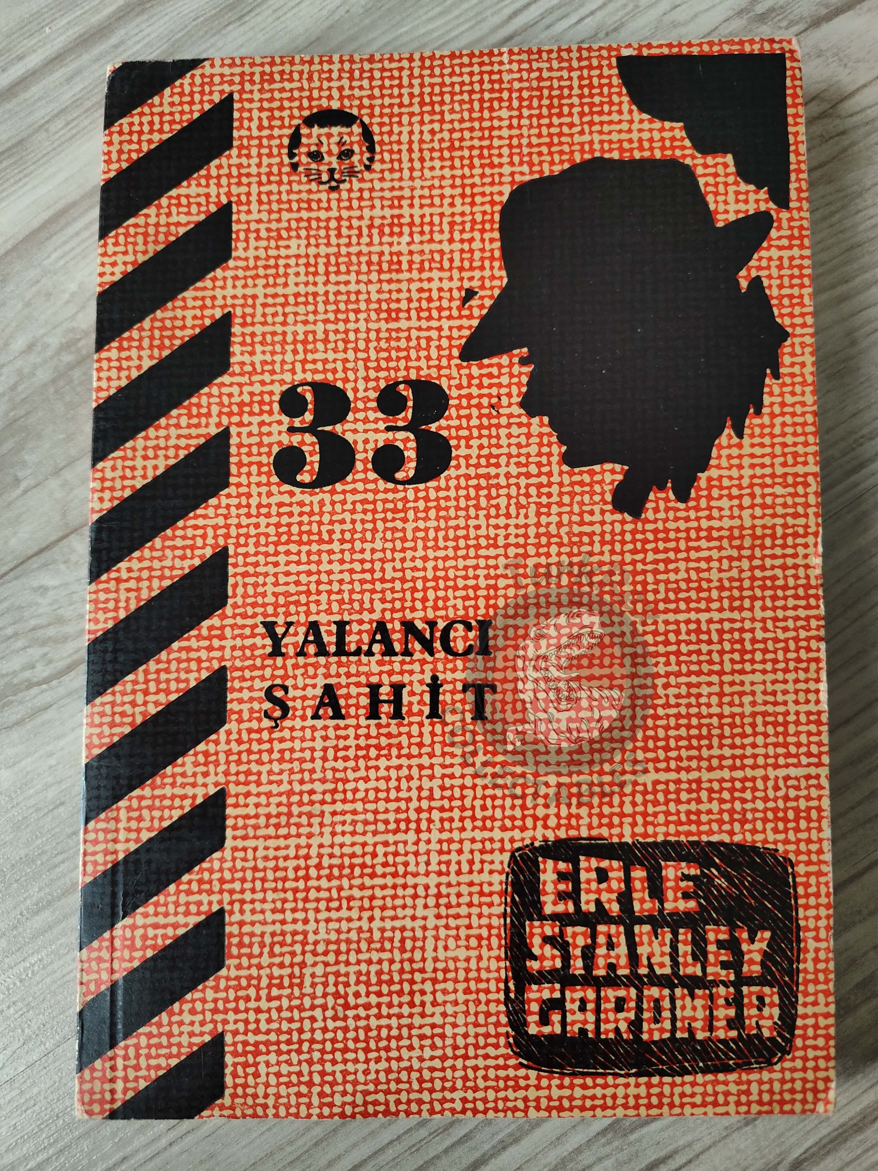 Erle Stanley Gardner – The Case of the Perjured Parrot 1965 Turkish Book Turkey