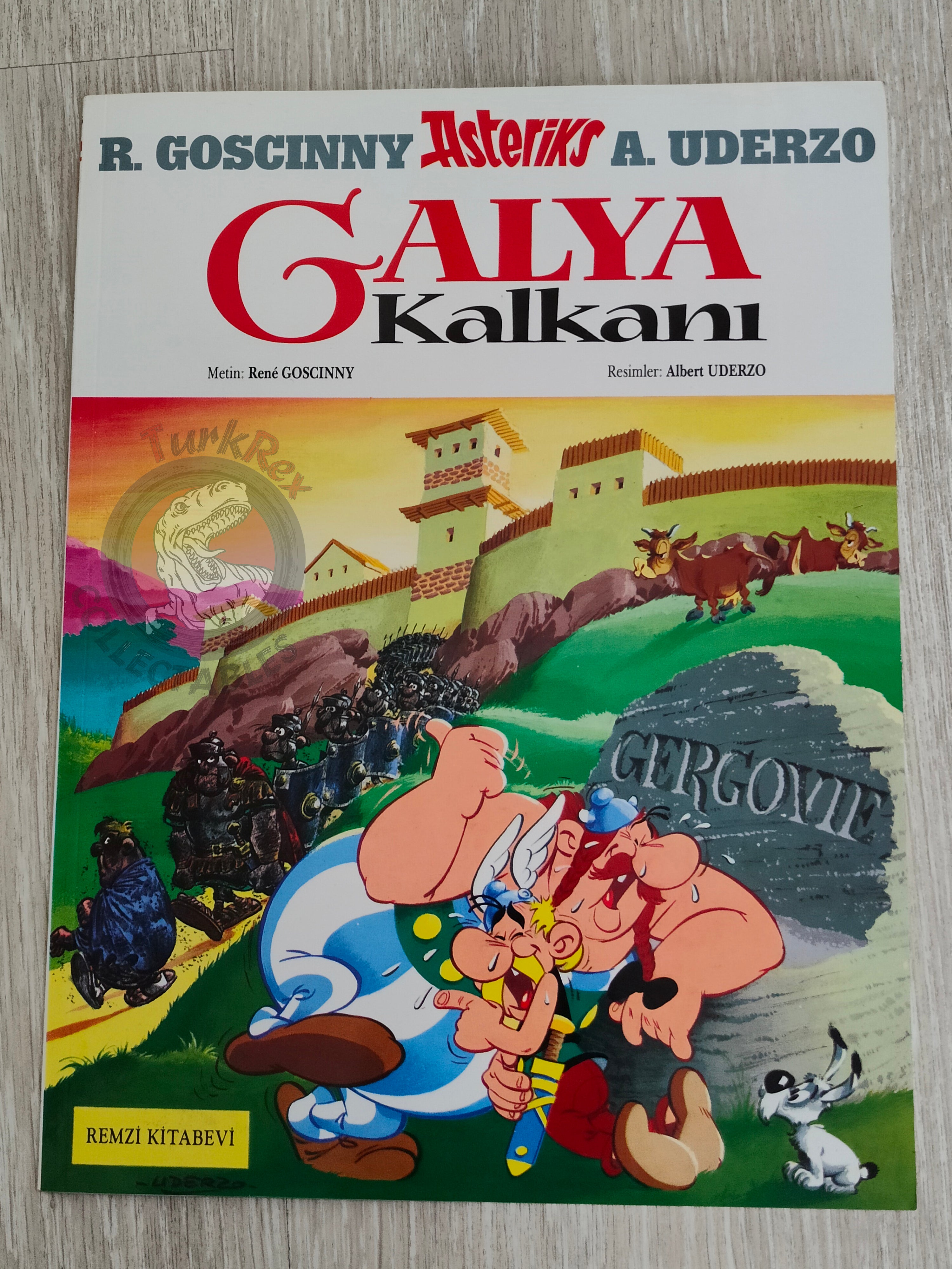 Asterix – Asterix and the Chieftain’s Shield 2000 1st Edition Turkish Edition Comic Turkey