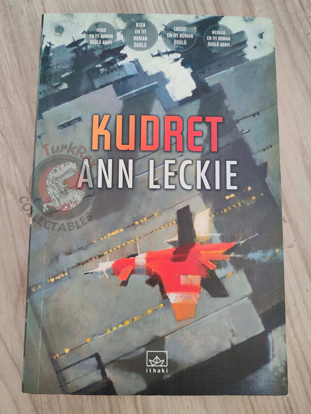 Ann Leckie – Ancillary  Sword 2016 1st Turkish Book Turkey