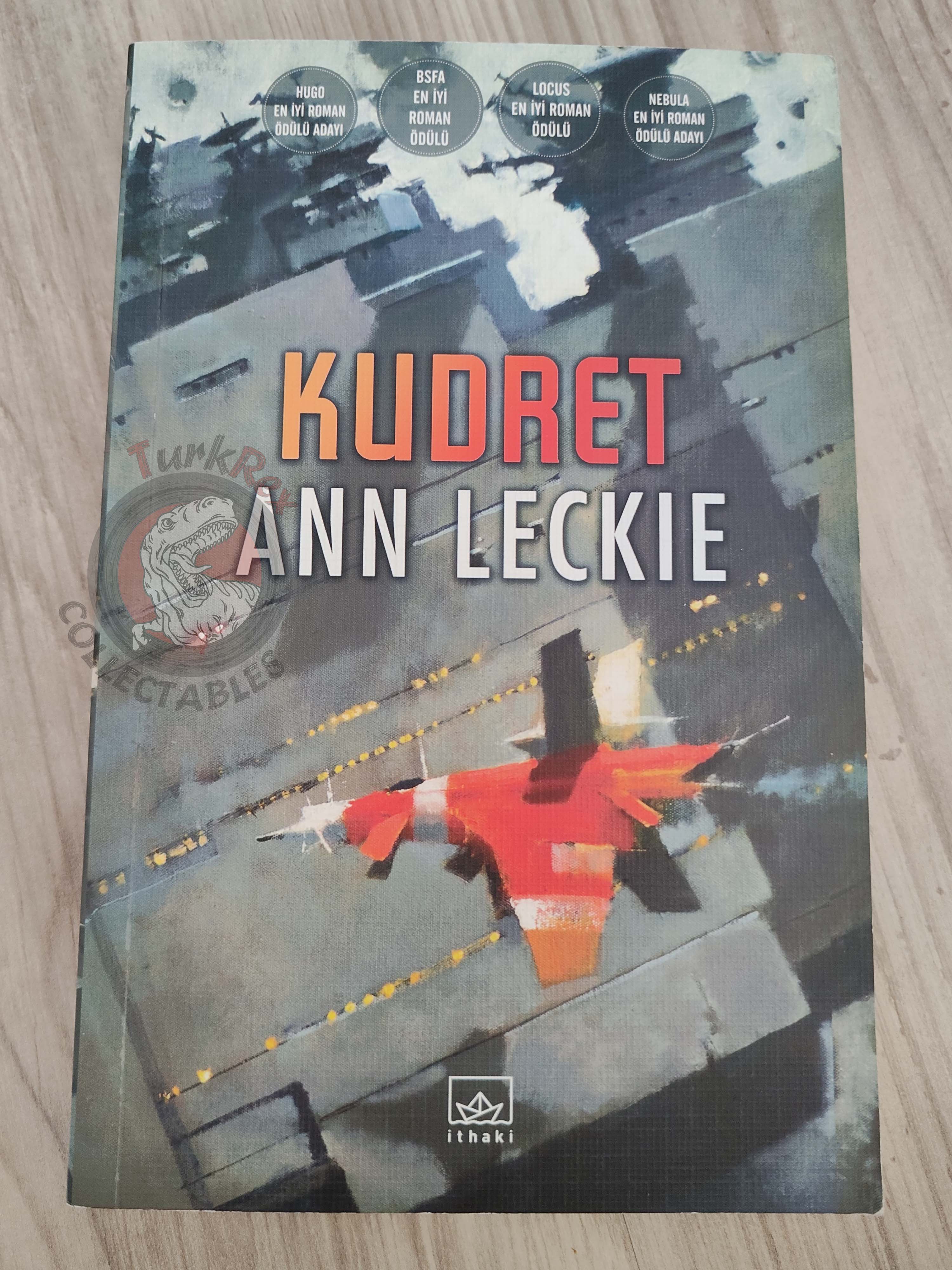 Ann Leckie – Ancillary  Sword 2016 1st Turkish Book Turkey