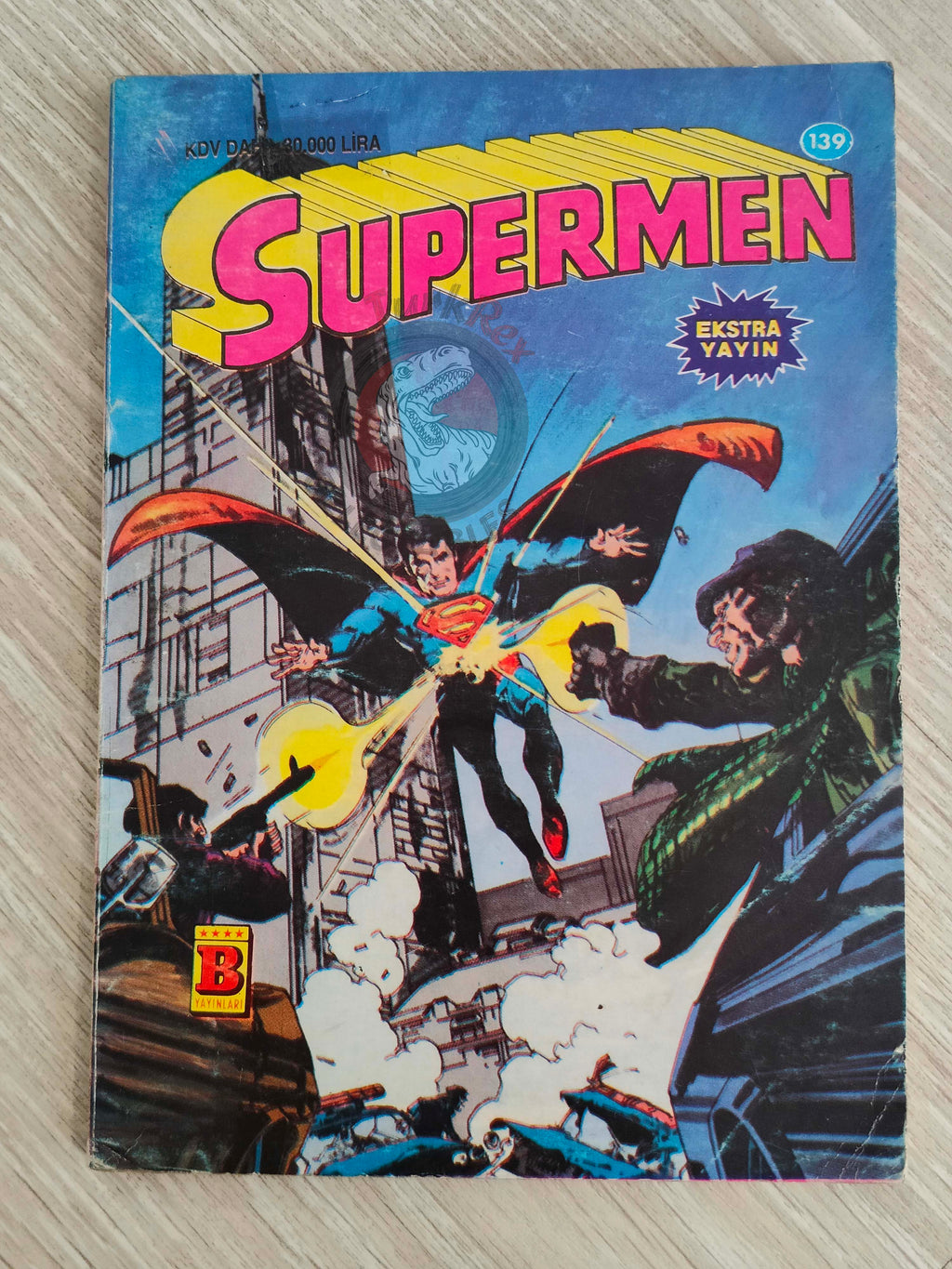 Superman #139 1995 Turkish Comic Turkey Action Comics Weekly #611 Batman #301