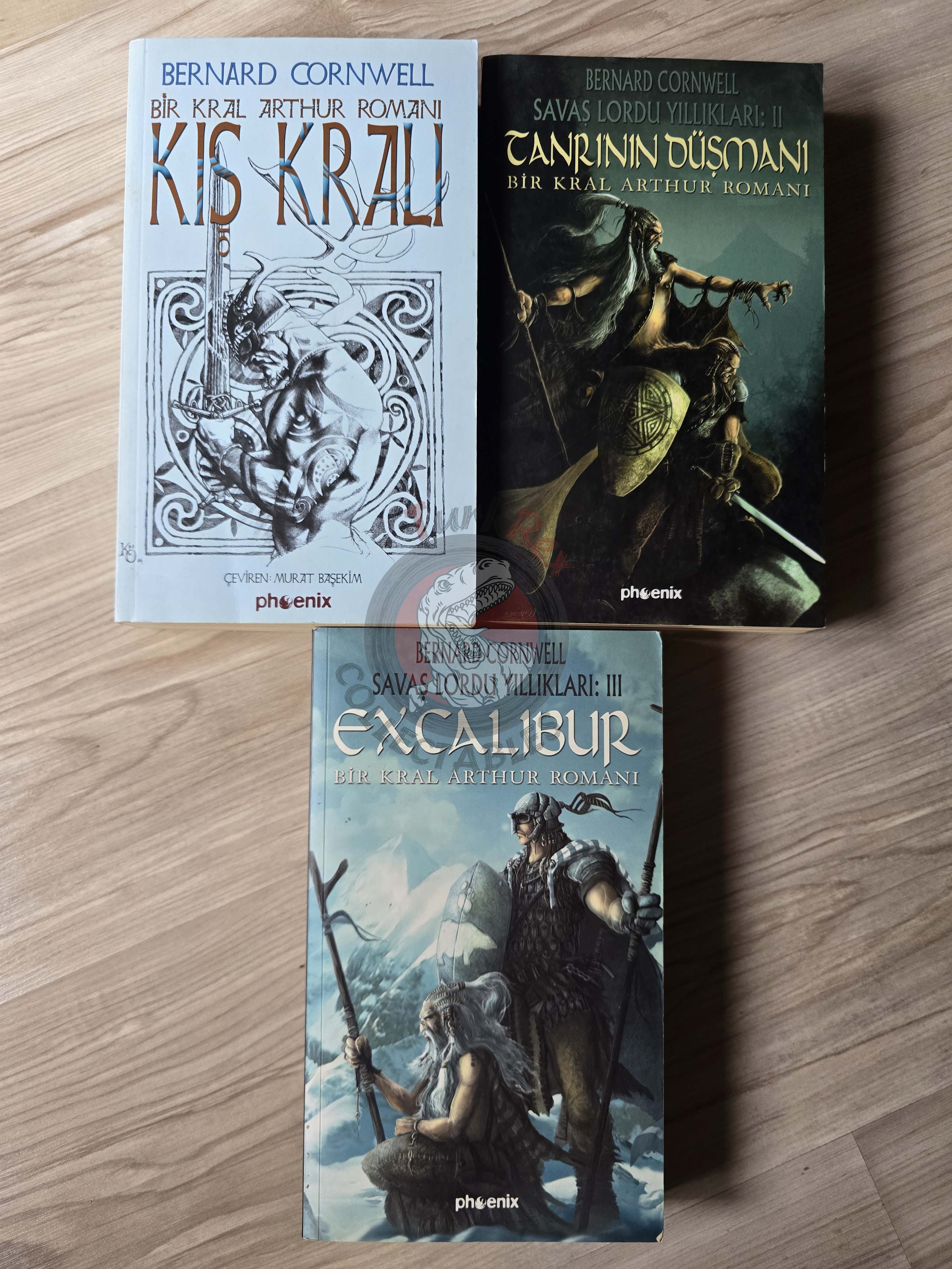 Bernard Cornwell  – The Warlord Chronicles 2004 1st Turkish Book Turkey