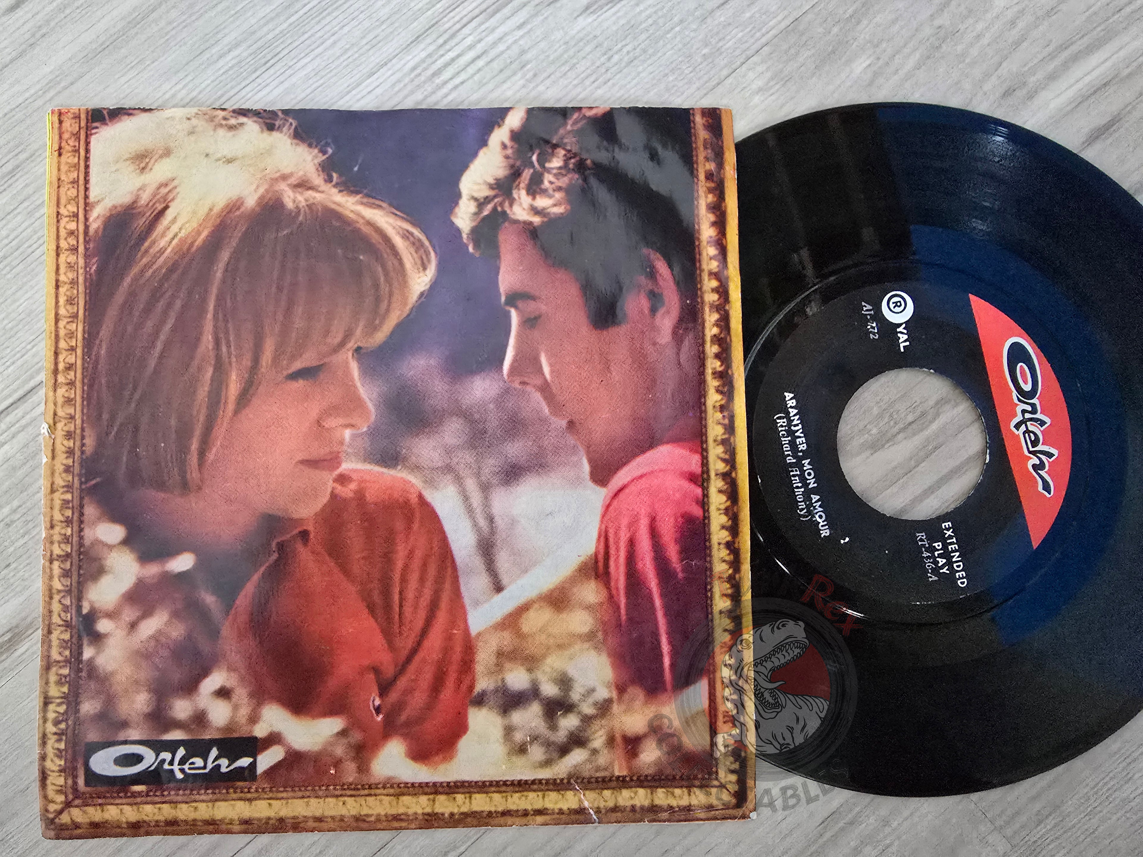 Richard Anthony /  The Mike Sammes Singers / Scott McKenzie 7" Iran Pressing Vinyl Iranian Edition