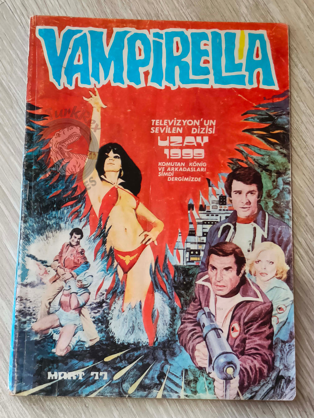 Vampirella #21 1977 Turkish Comic Turkey Warren Publishing cover #30 #54 Space 1999
