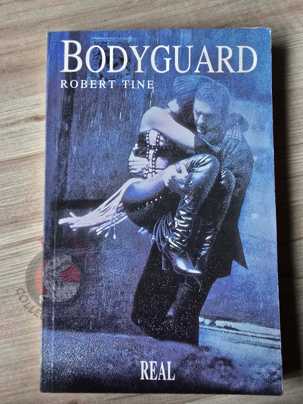 Robert Tine – Bodyguard 1994 1st Turkish Book Turkey