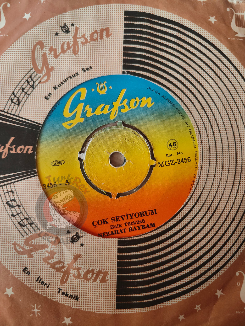 Nezahat Bayram – Çok Seviyorum 7" Turkish Pressing Vinyl Turkey Edition