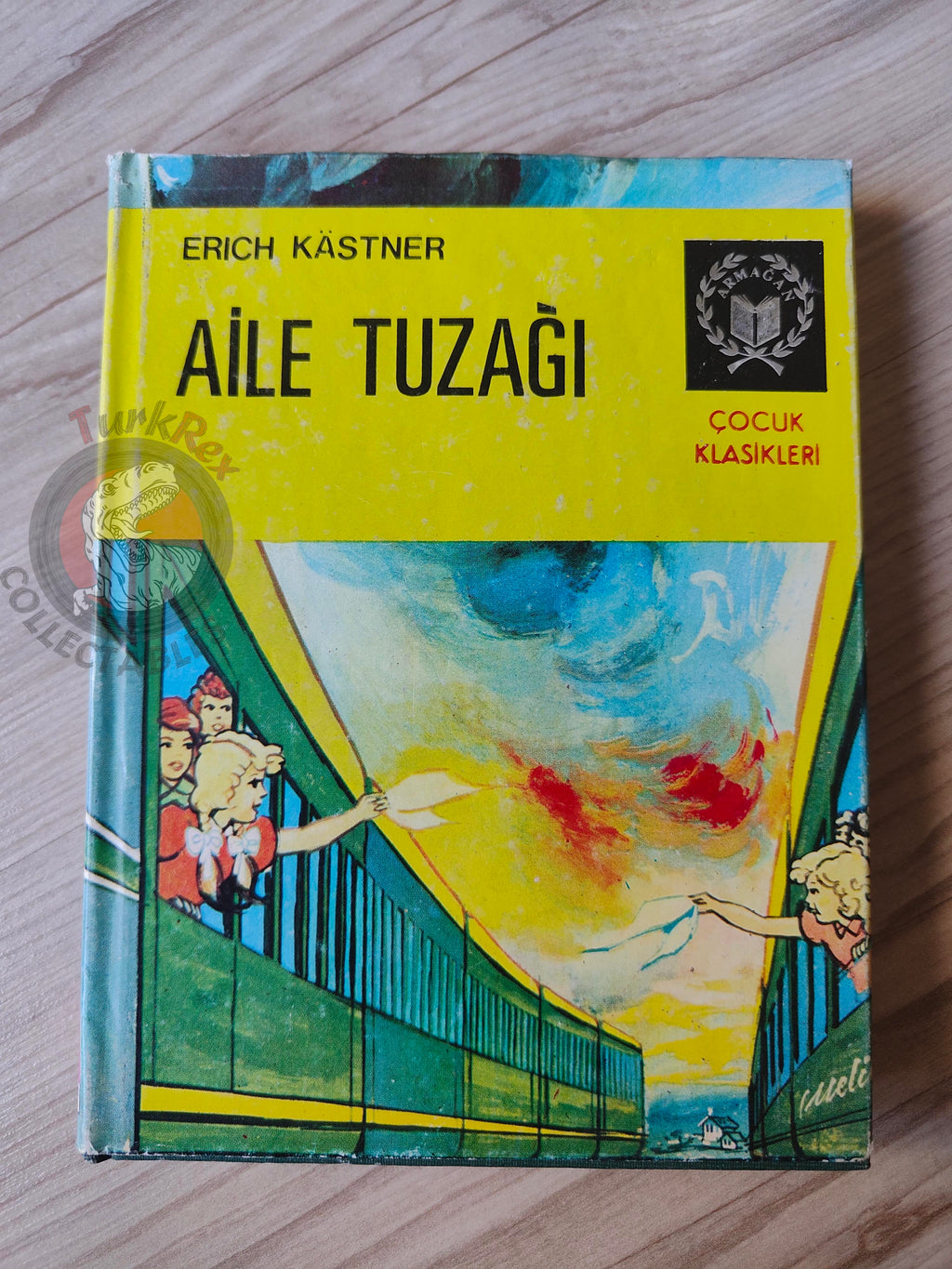 Erich Kästner – The Parent Trap 1976 HC/DJ Turkish Book Turkey Illustrated
