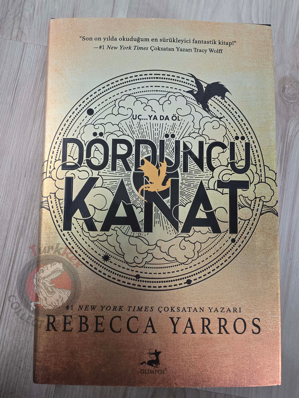 Rebecca Yarros – Fourth Wing 2023 1st HC/DJ Turkish Book Turkey Sprayed edges