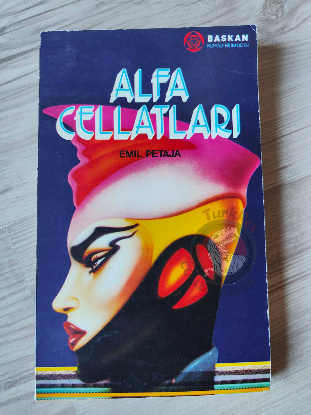 Emil Petaja – Alpha Yes, Terra No 1983 1st Turkish Book Turkey