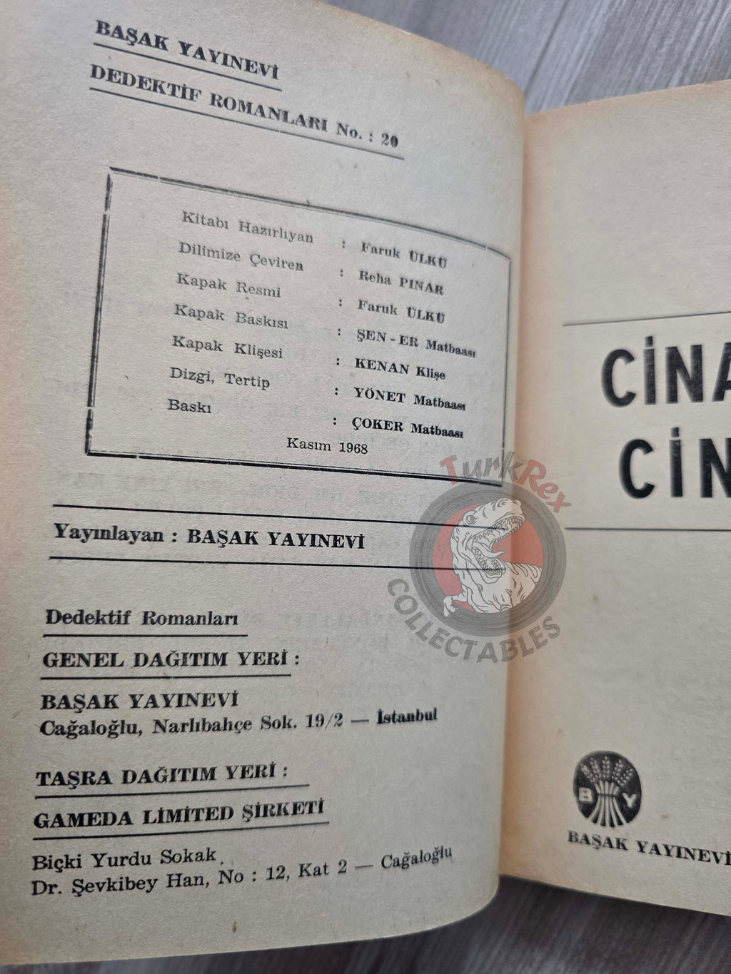 Jim Charters – Murder on the Side 1968 1st Turkish Book Turkey Day Keene