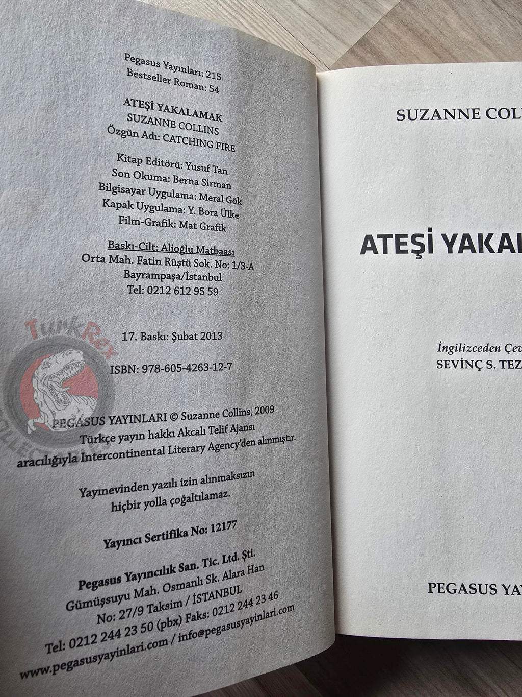 Suzanne Collins – Catching Fire Turkish Book Turkey The Hunger Games