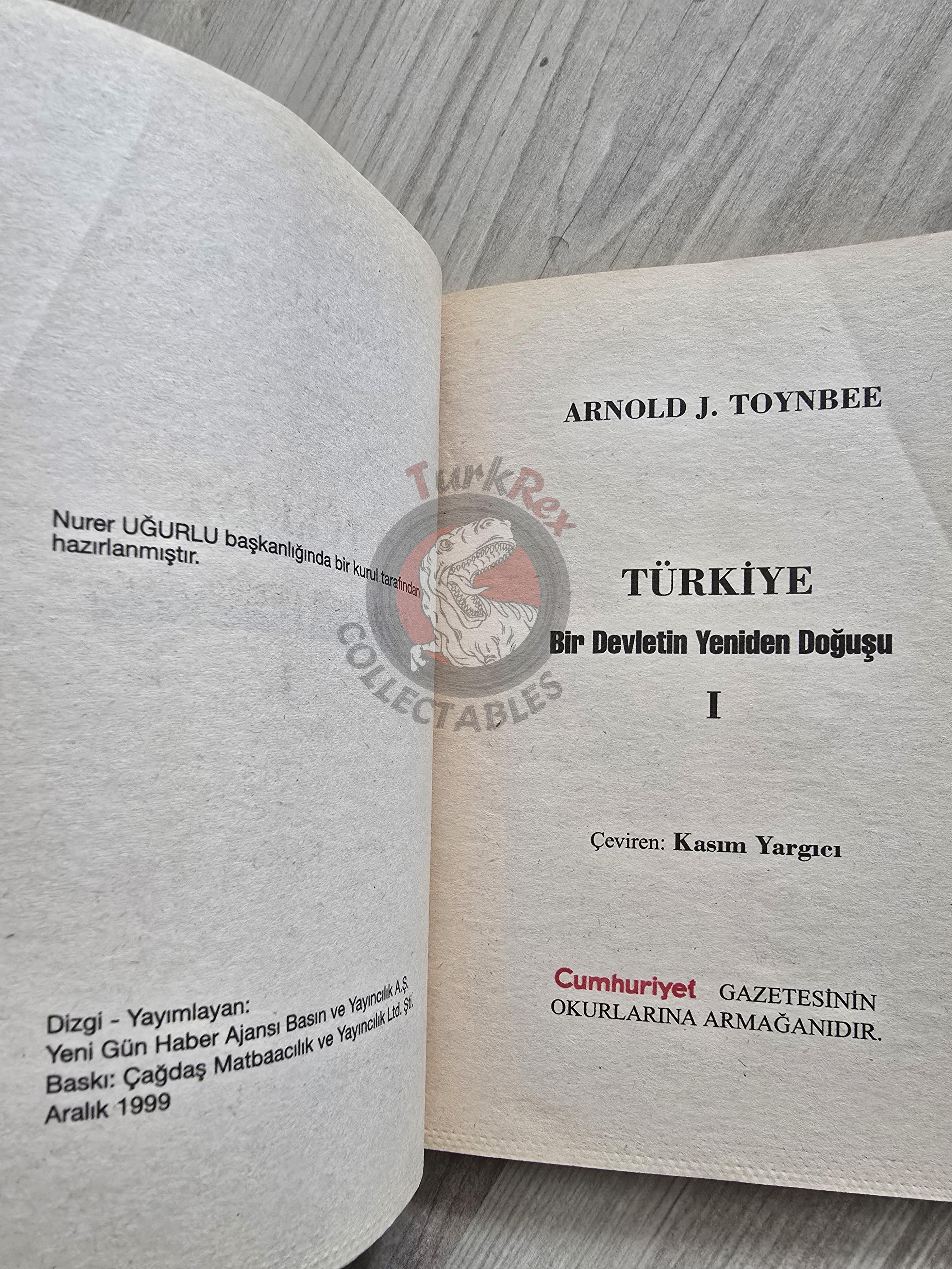 Arnold J. Toynbee – Turkey 1999 Turkish Book Turkey