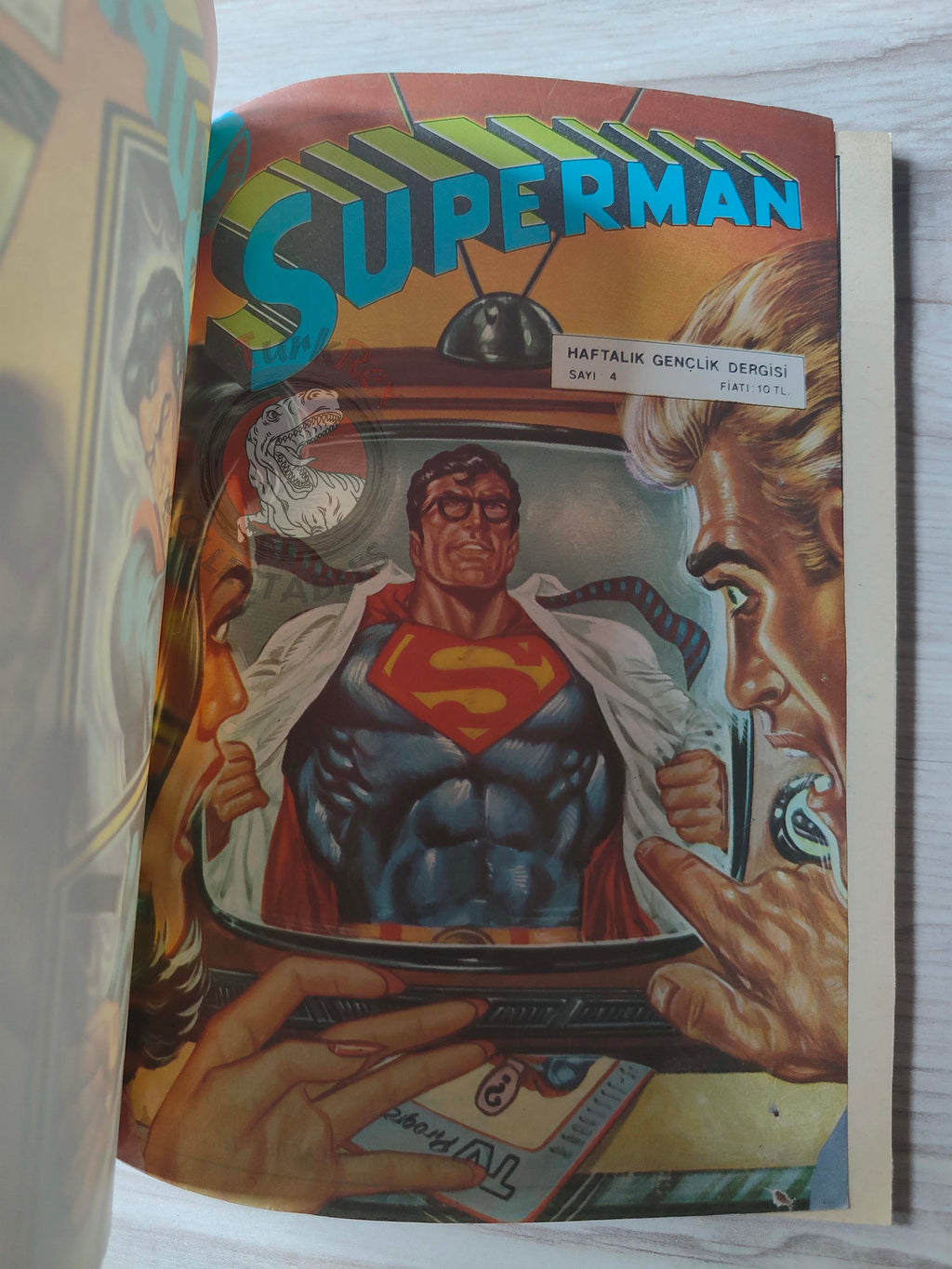 Superman Vol #2 1980s Turkish Comic Turkey #331 #326 #327 #328 Superboy #244 #232