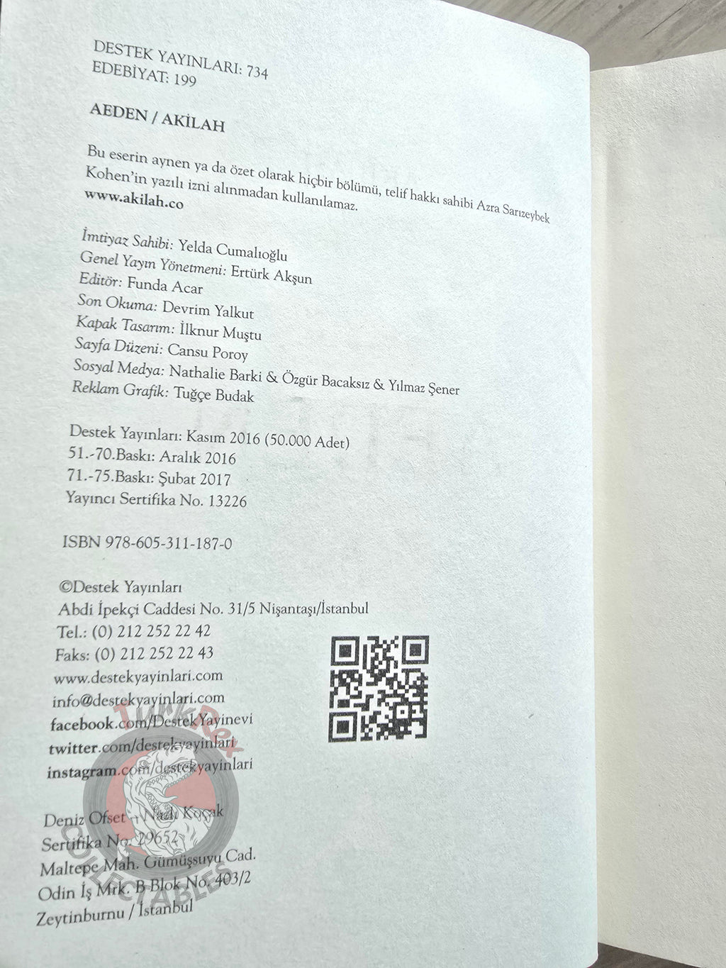Akilah Azra Kohen – Aeden 2017 Turkish Book Turkey