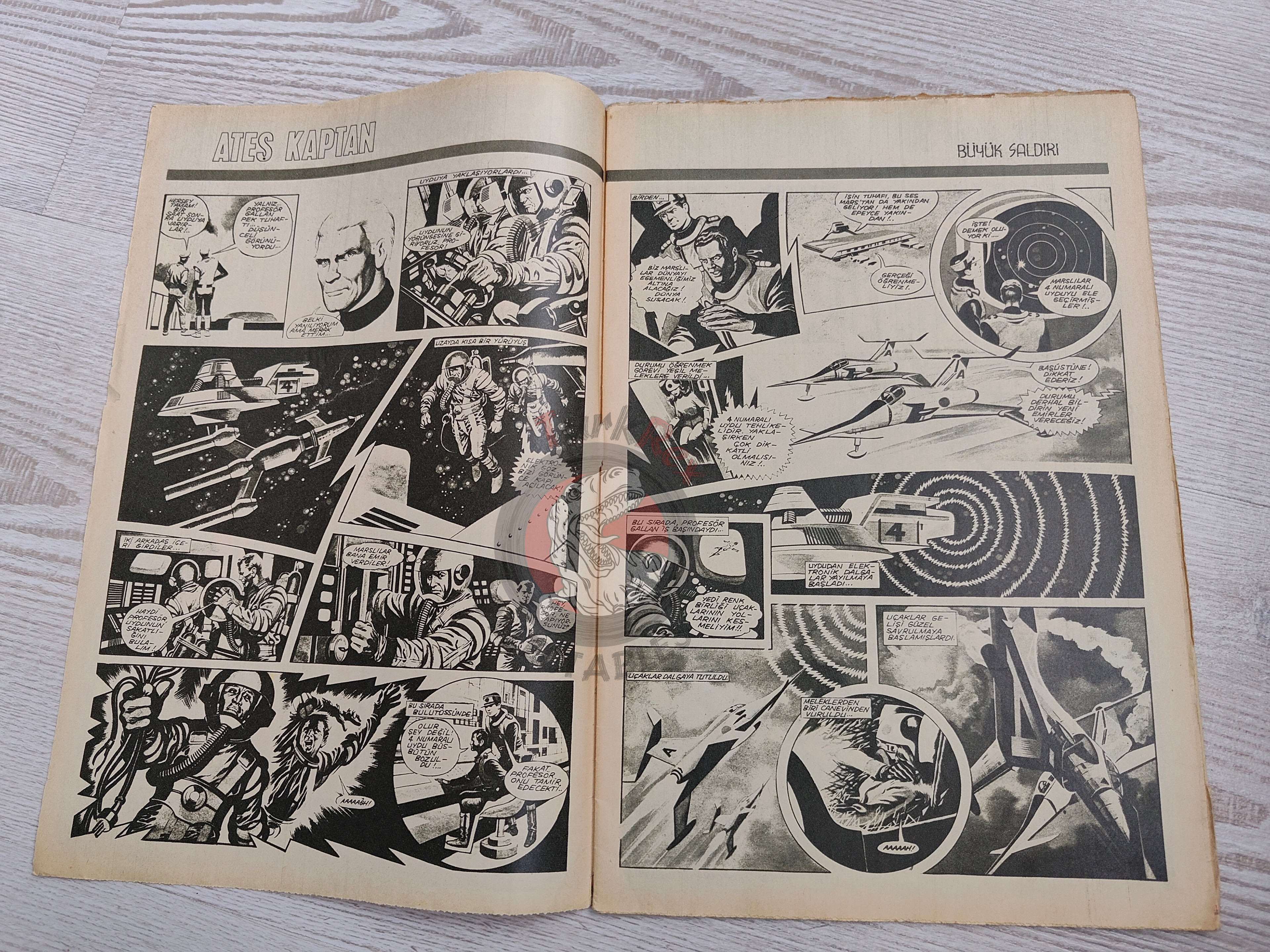 Doğan Kardeş 1969 Magazine #15 Turkish Comic Turkey Zero X, Captain Scarlet, Tarzan
