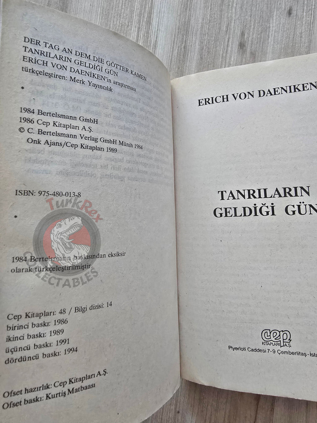 Erich von Däniken – The Day the Gods Came  1994 Turkish Book Turkey Ufology