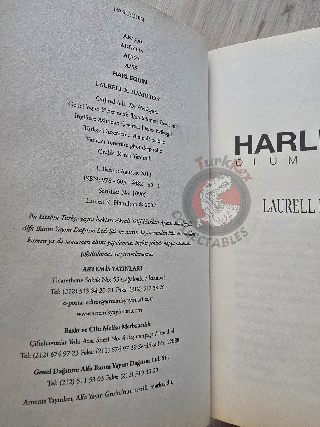 Laurell K. Hamilton – The Harlequin 2011 1st Turkish Book Turkey Anita Blake: Vampire Hunter