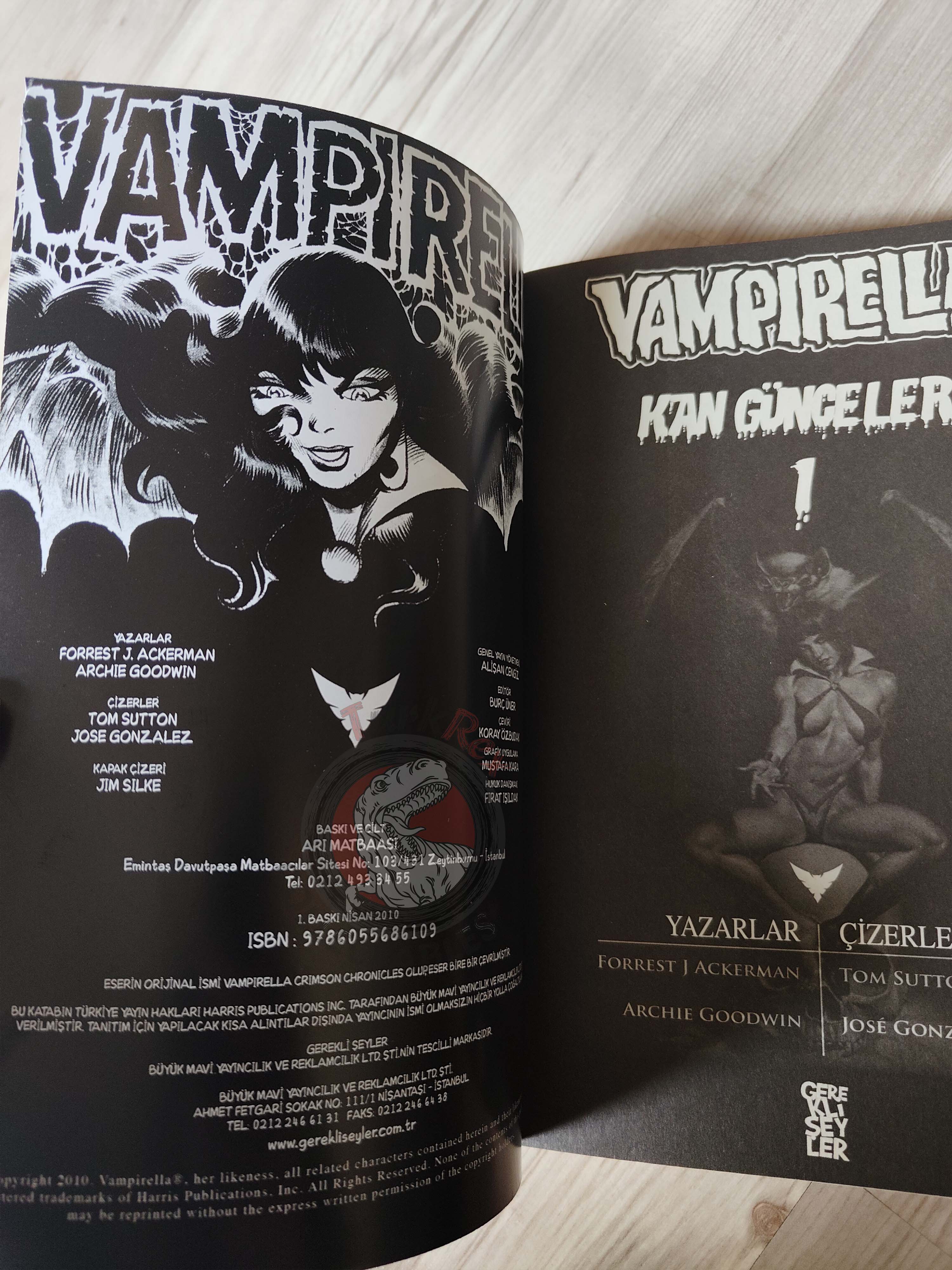 Vampirella Crimson Chronicles #1 2010 Turkish Comic Turkey Jim Silke