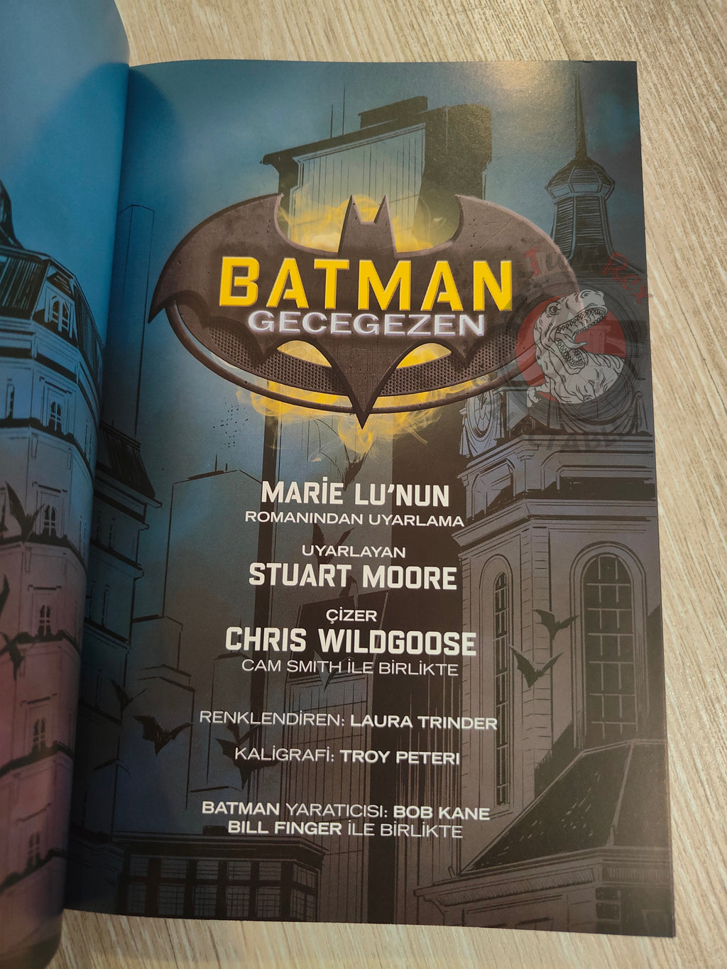 Batman: Nightwalker Turkish Comic Turkey Marie Lu