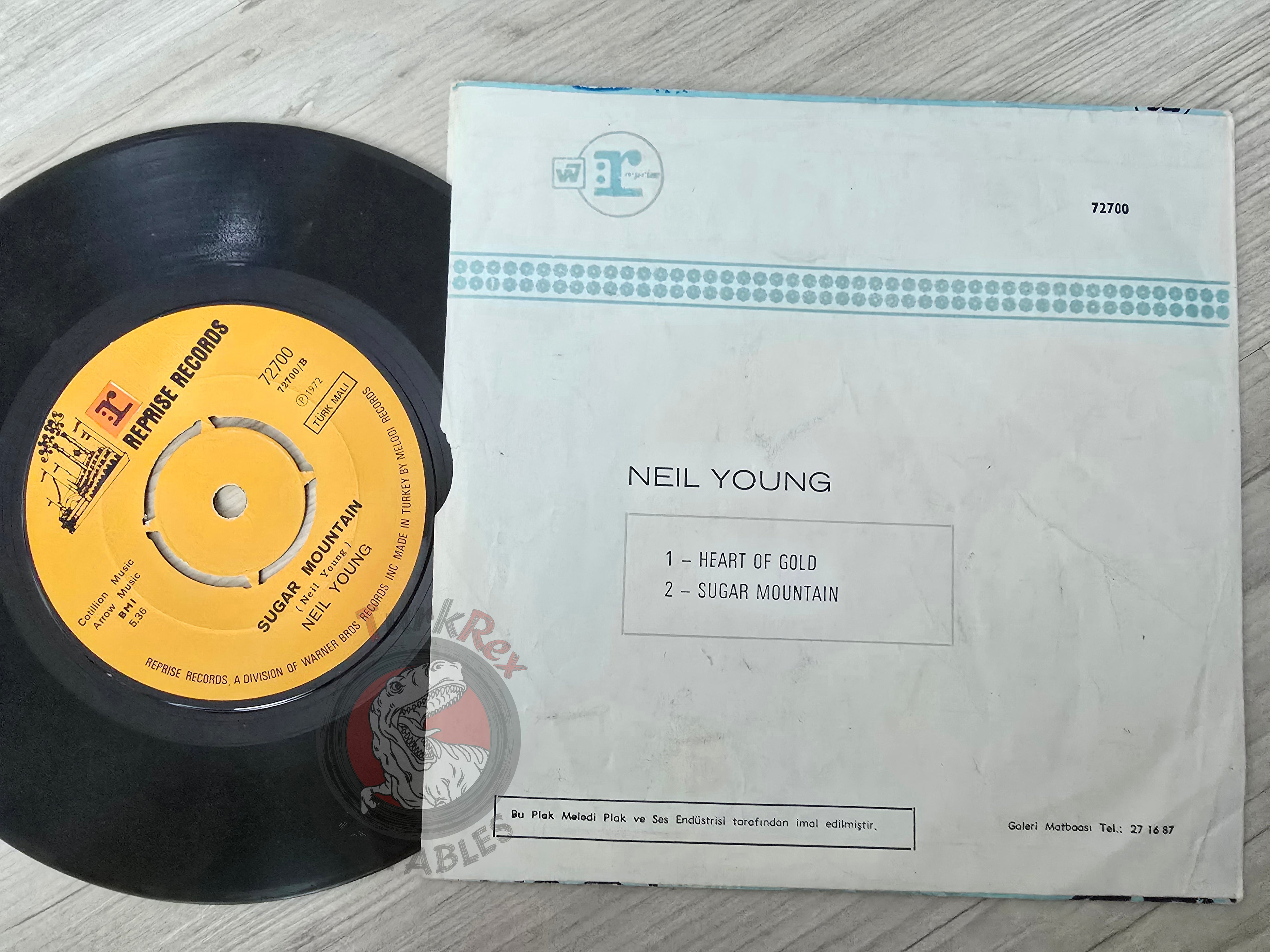 Neil Young ‎– Heart Of Gold 7" Turkish Pressing Vinyl Turkey Edition