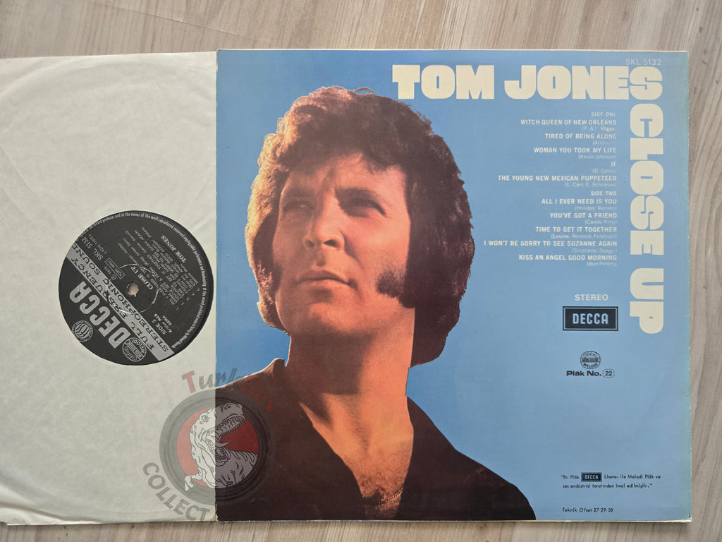 Tom Jones – Close Up Turkish Pressing Vinyl Turkey Edition