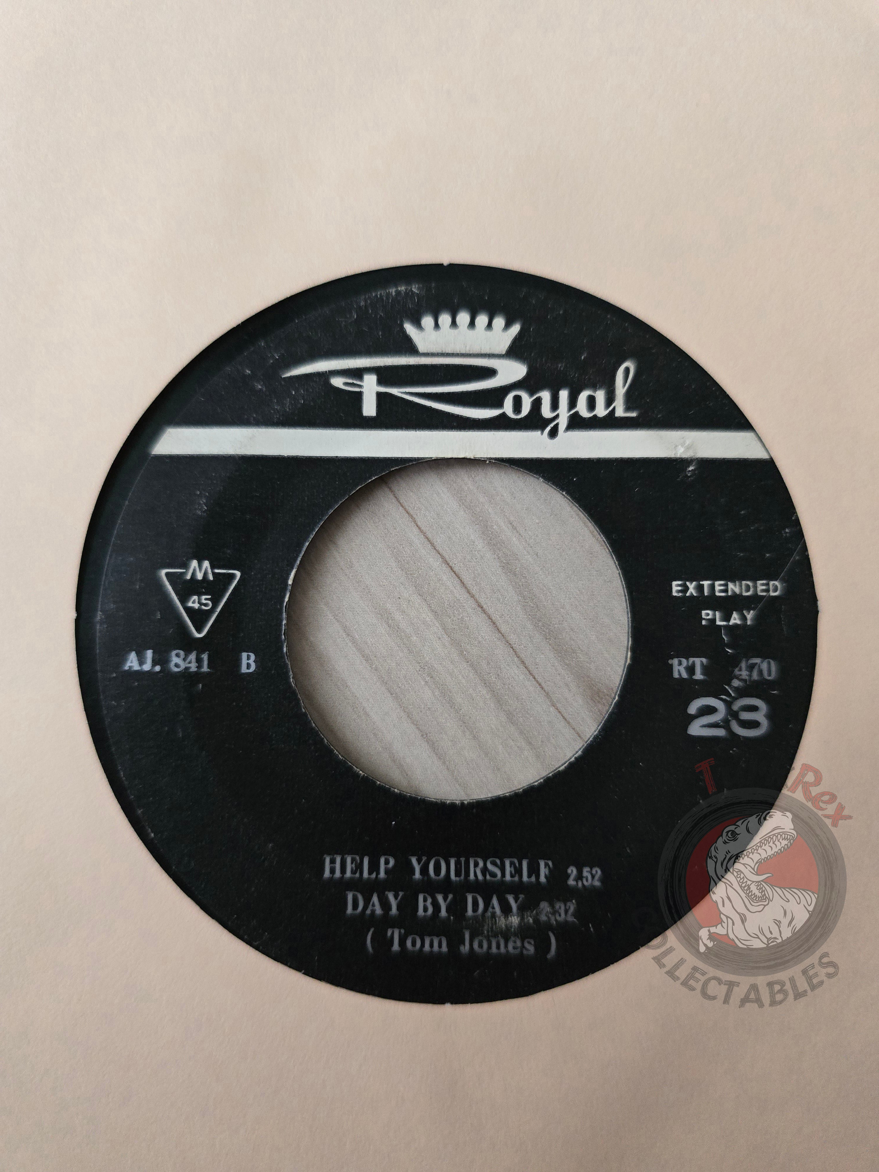 Wilson Pickett / Tom Jones – She's Looking Good  7" Iran Pressing Vinyl Iranian Edition