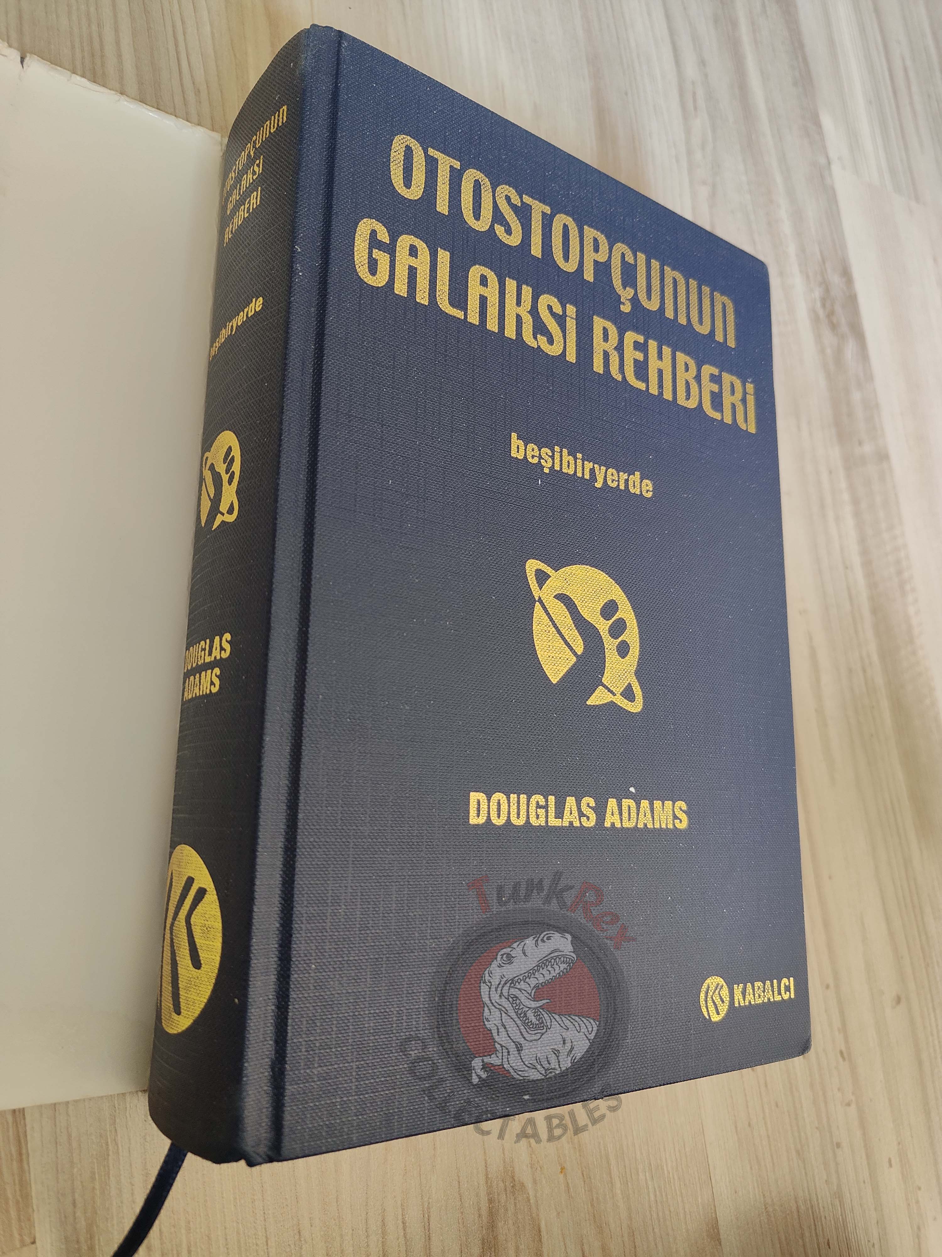 Douglas Adams – The Hitchhiker’s Guide to the Galaxy 2015 HC/DJ Turkish Book Turkey