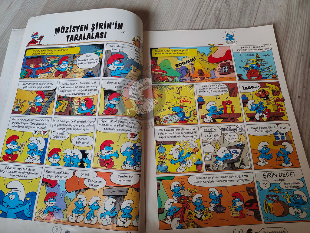 The Smurfs #19 1996 Turkish Comic Magazine Turkey Schtroumpf Pierrot et la lampe