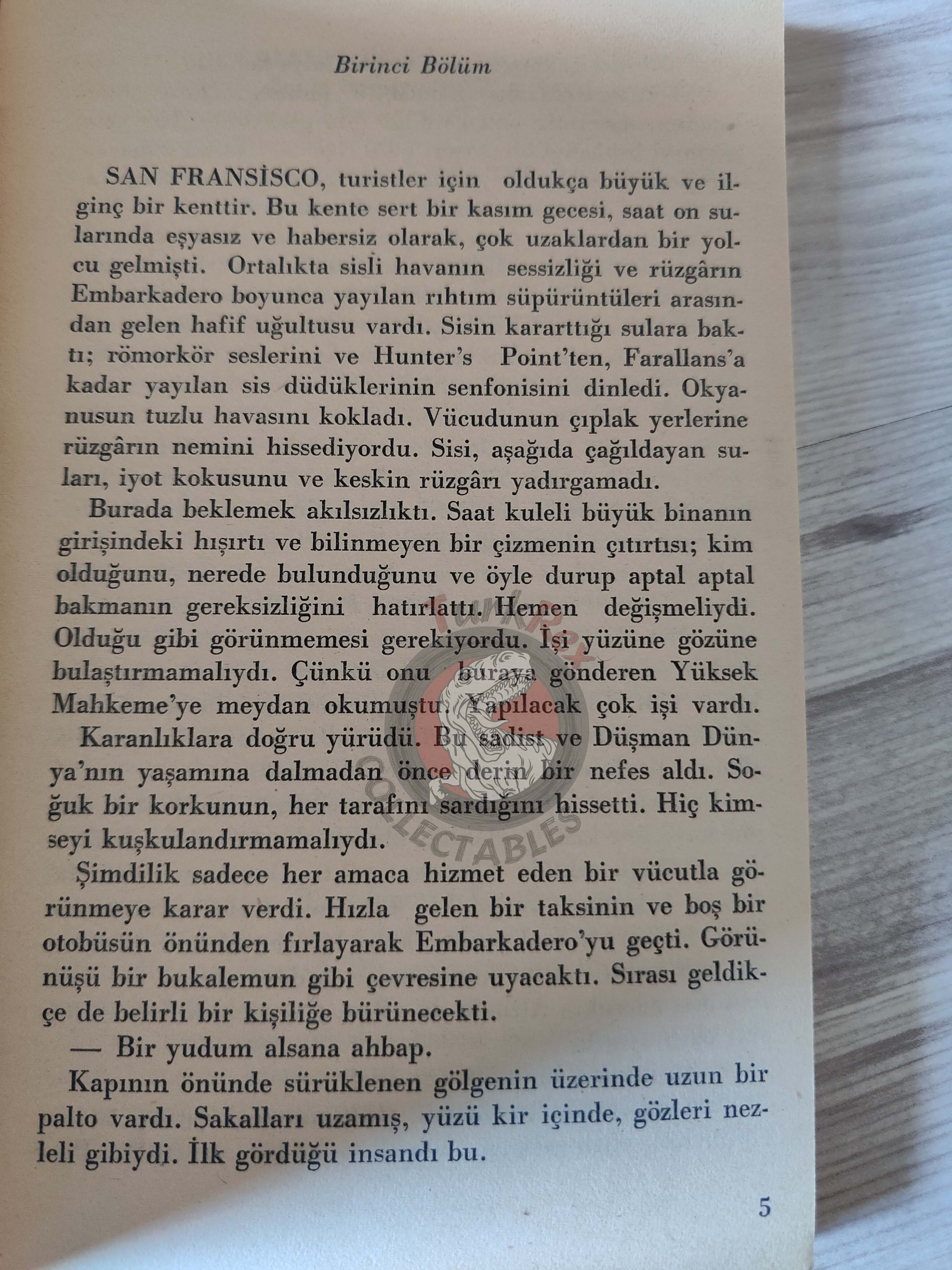 Emil Petaja – Alpha Yes, Terra No 1983 1st Turkish Book Turkey