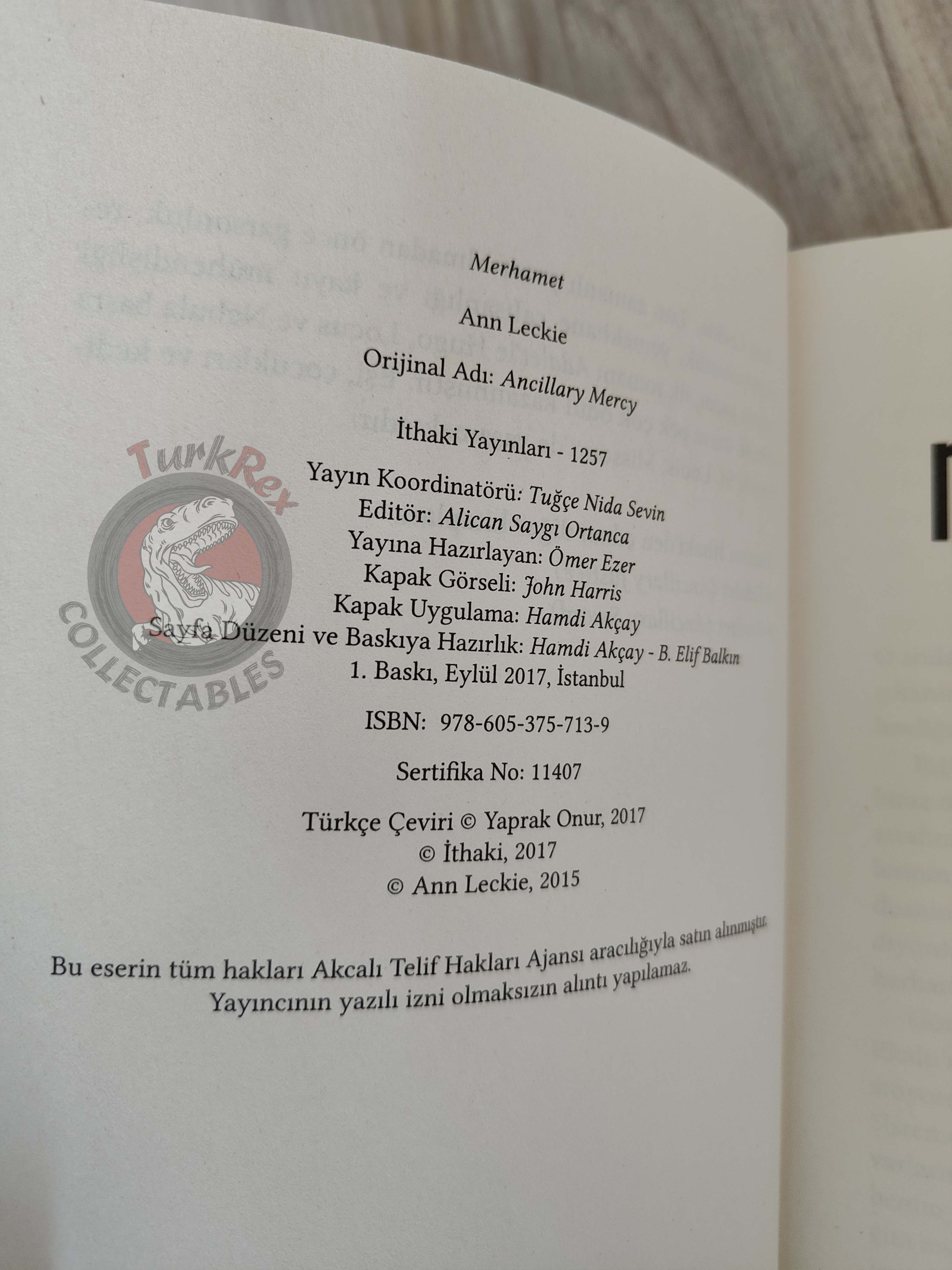 Ann Leckie – Ancillary Mercy 2017 1st Turkish Book Turkey