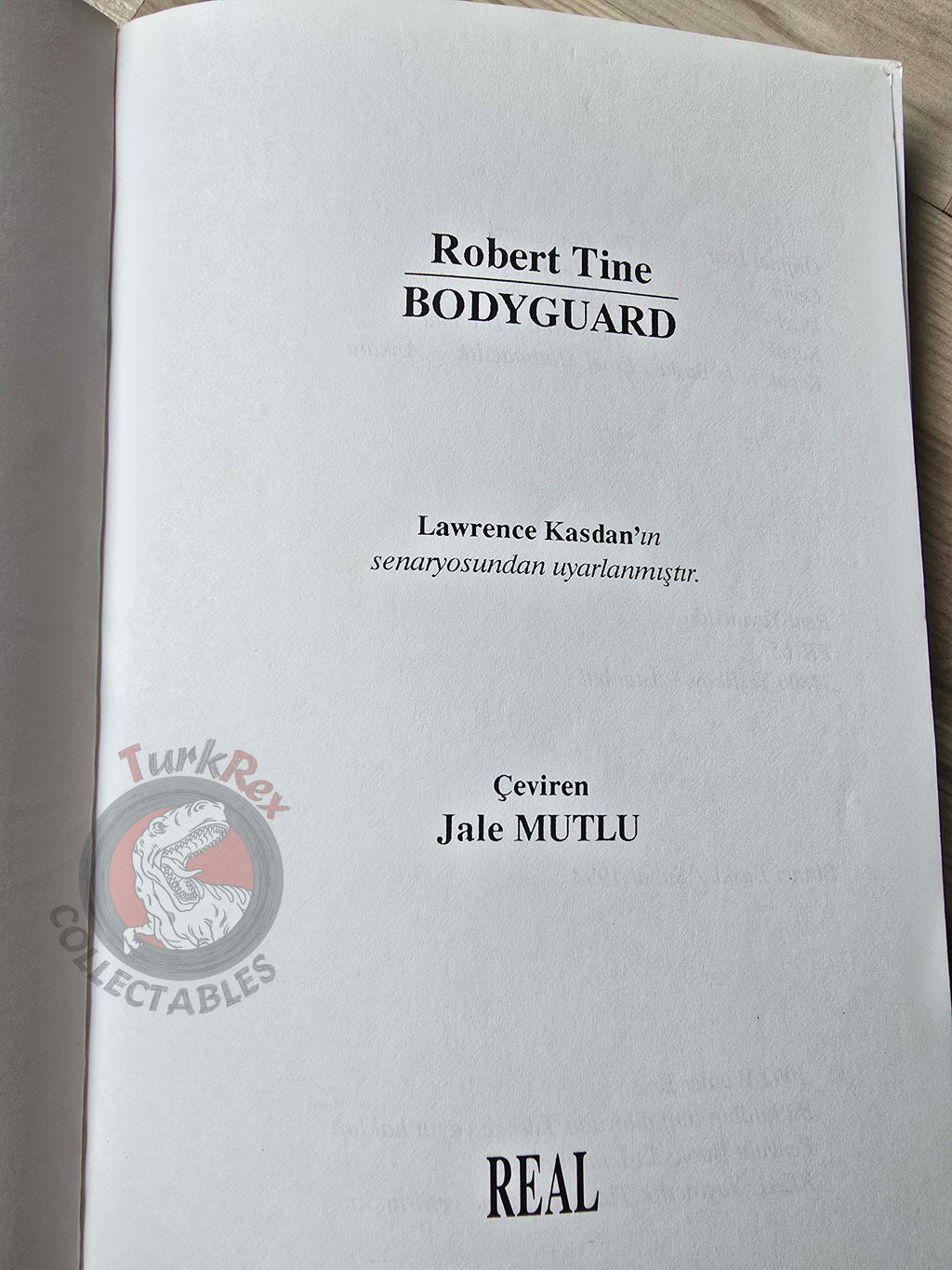 Robert Tine – Bodyguard 1994 1st Turkish Book Turkey