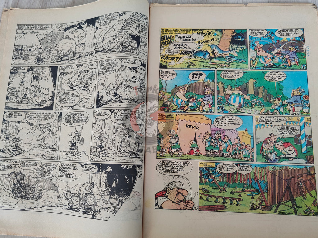 Asterix – Asterix and the Banquet 80s Turkish Edition Comic Turkey