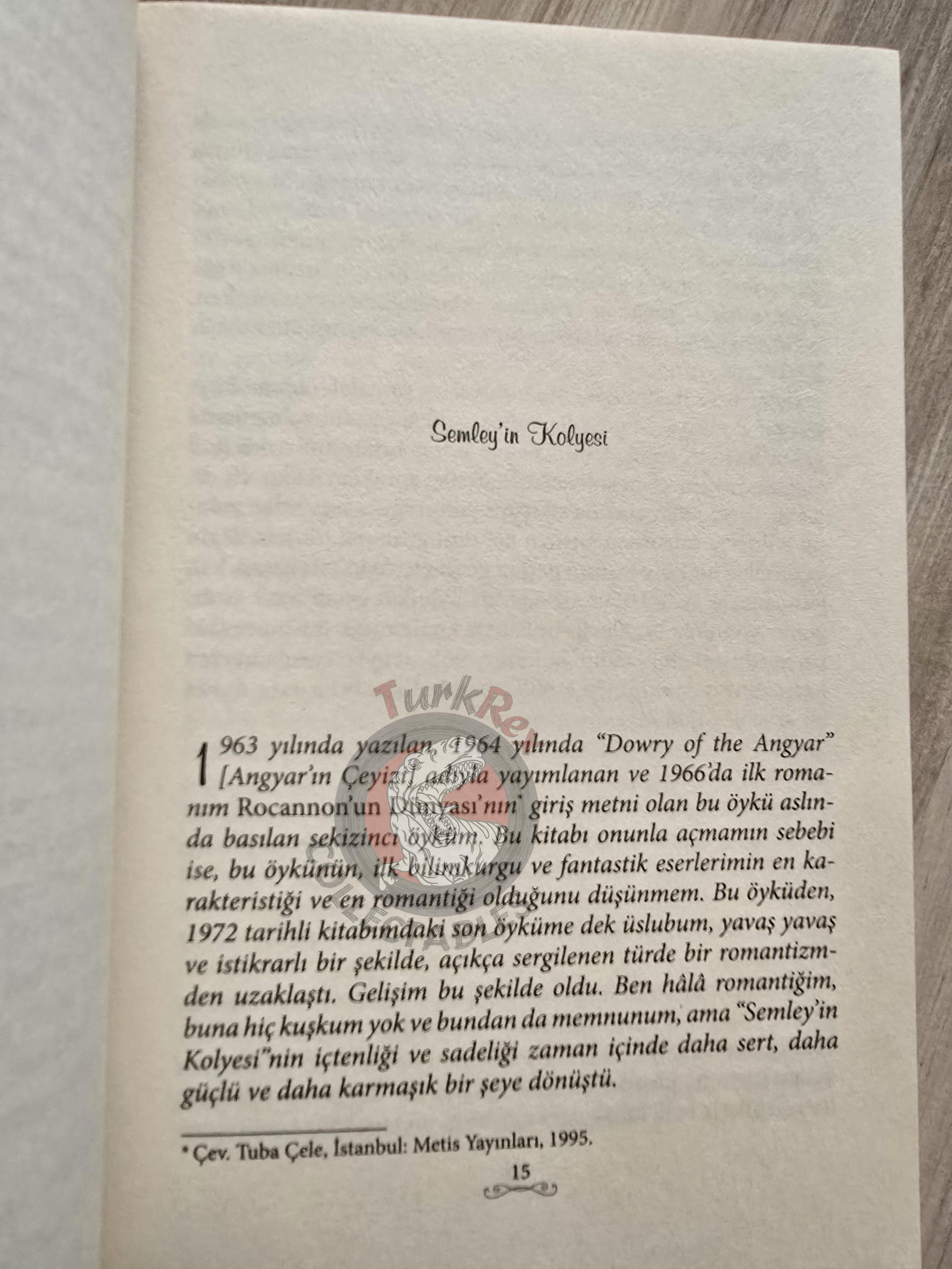Ursula K. Le Guin – The Wind's Twelve Quarters 2015 Turkish Book Turkey