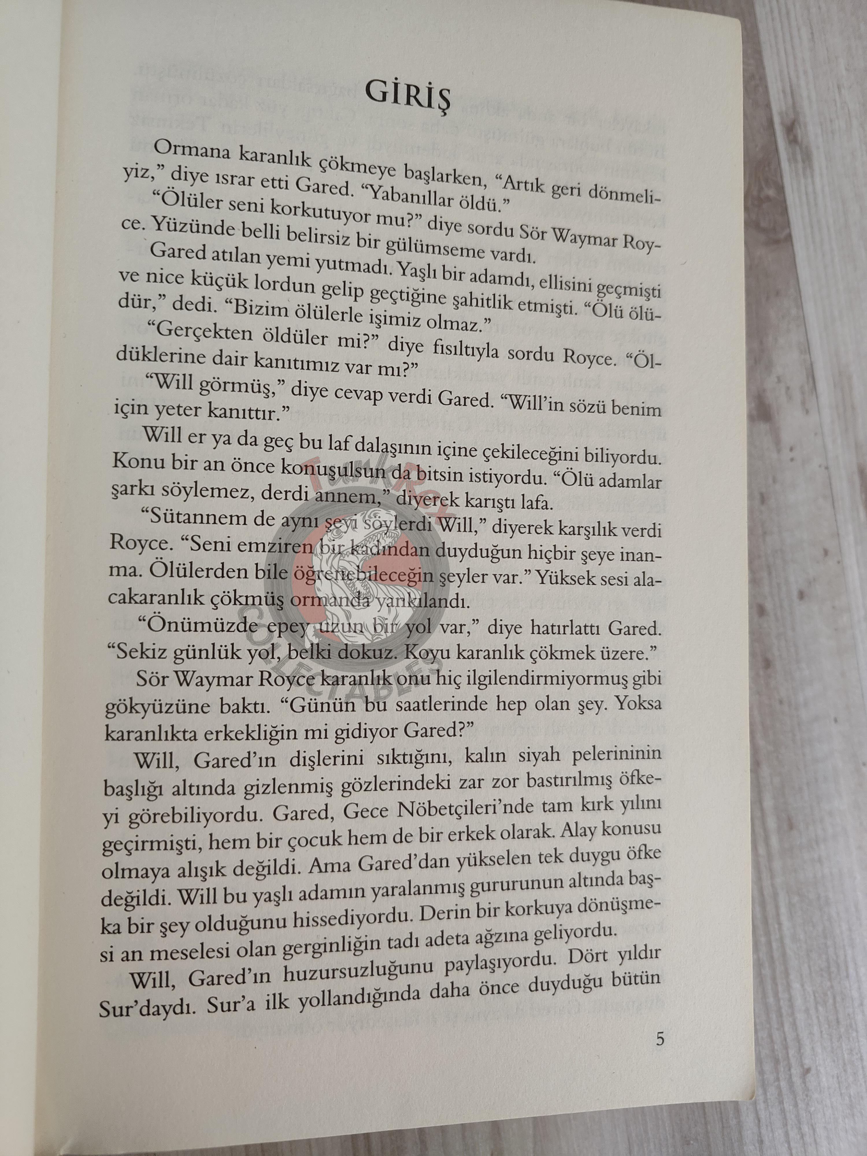 George R. R. Martin – A Game of Thrones Series Turkish Book Turkey Lot of 9