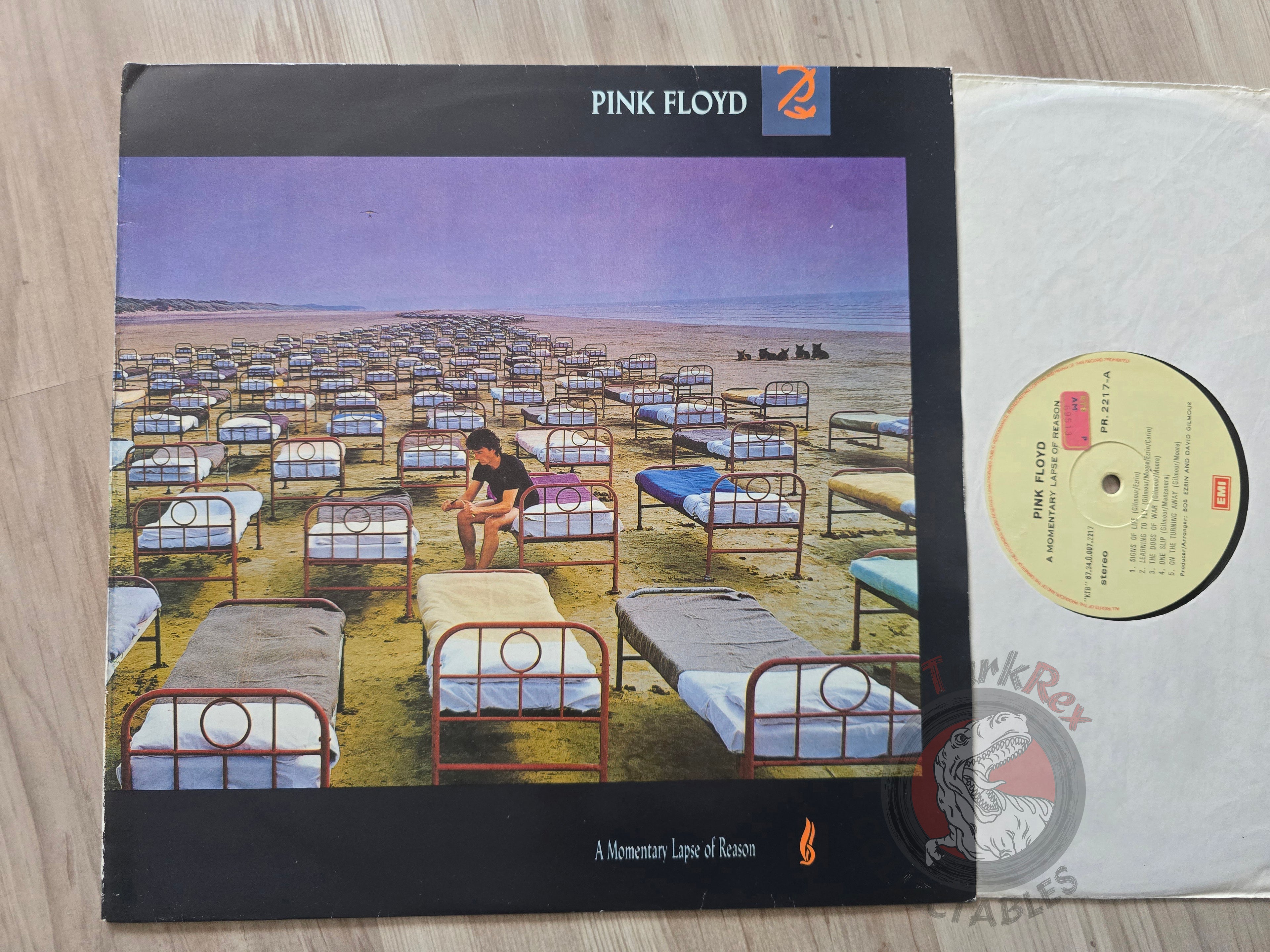 Pink Floyd – A Momentary Lapse Of Reason Turkish Pressing Vinyl Turkey Edition