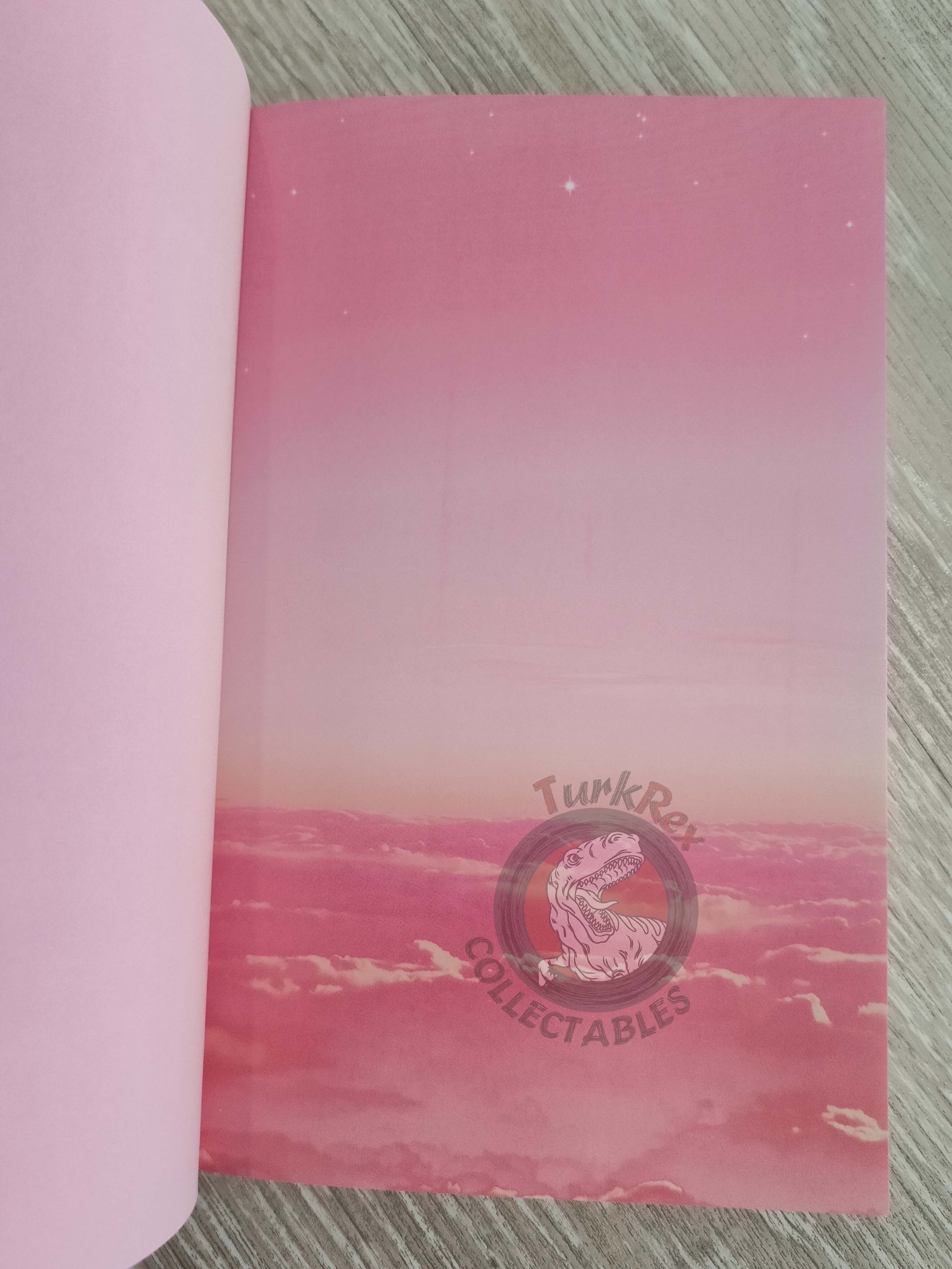 Rebecca Yarros – In the Likely Event 2024 Turkish Book Turkey