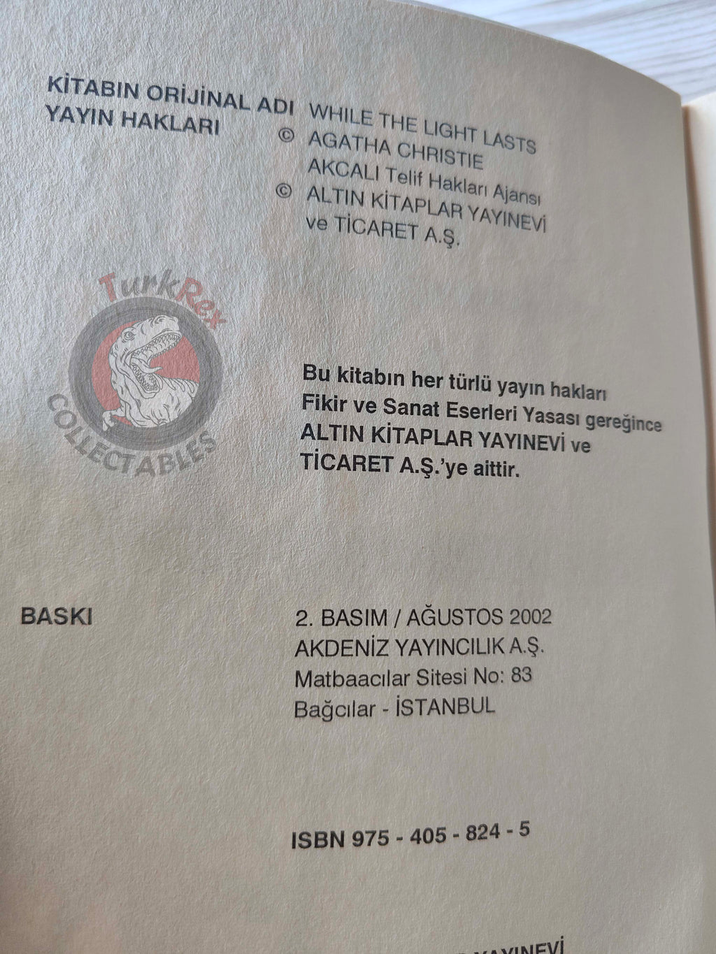 Agatha Christie – While the Lights Lasts 2002 Turkish Book Turkey