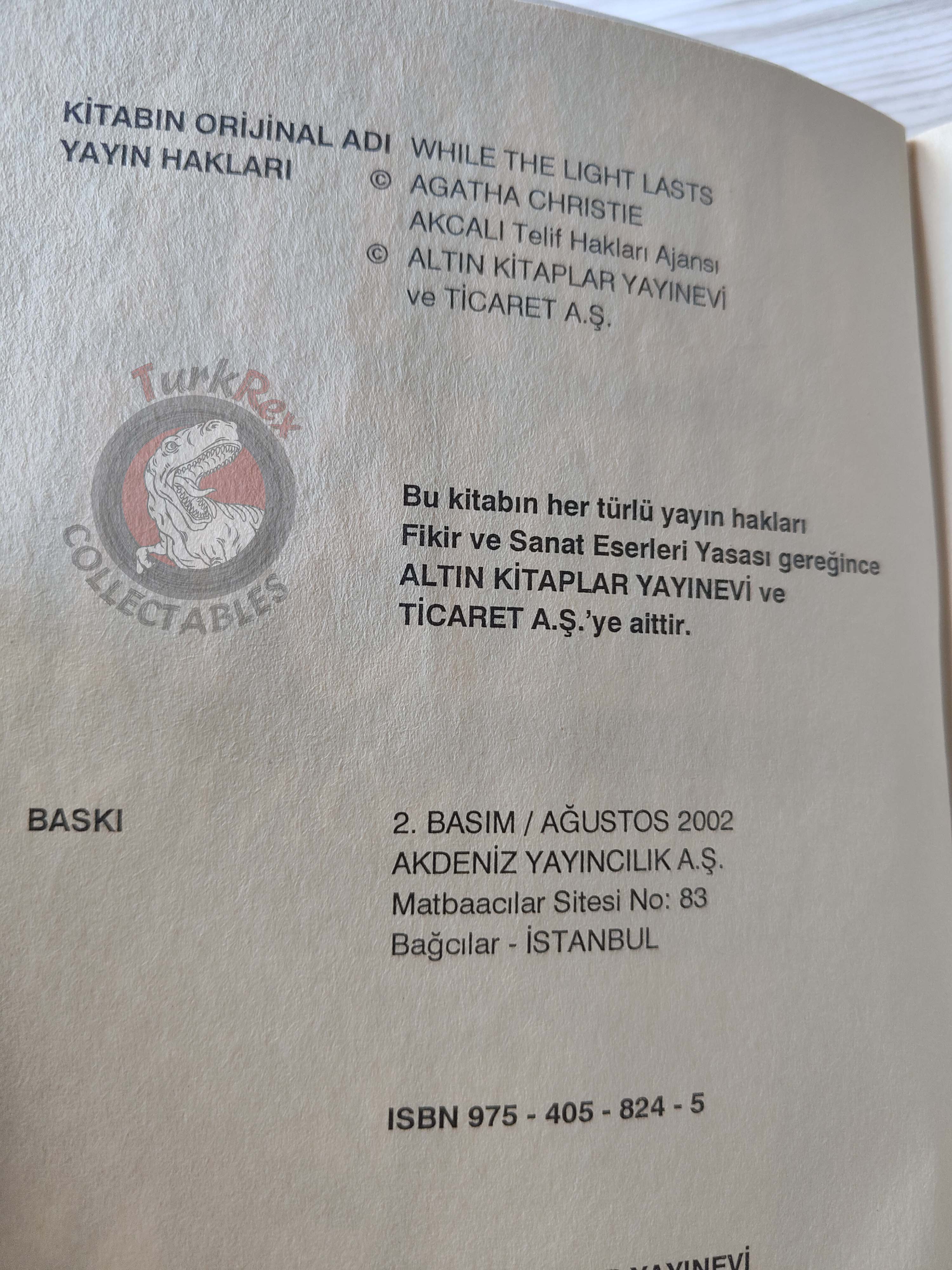 Agatha Christie – While the Lights Lasts 2002 Turkish Book Turkey