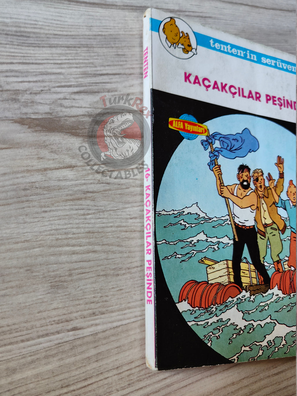 Tintin – The Red Sea Sharks mid 1980s Turkish Edition Comic Turkey 2