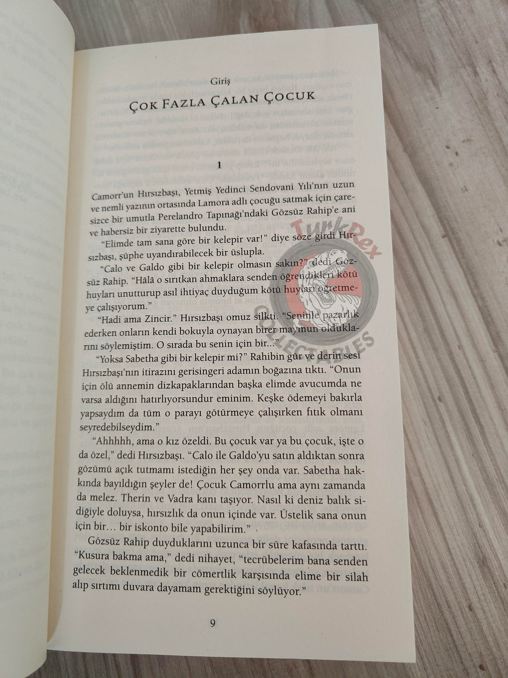 Scott Lynch – The Lies of Locke Lamora 2016 Turkish Book Turkey Gentleman Bastard