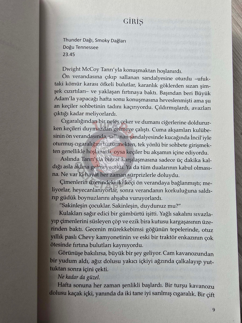 Glenn Meade – Unquiet Ghosts 2017 1st Turkish Book Turkey