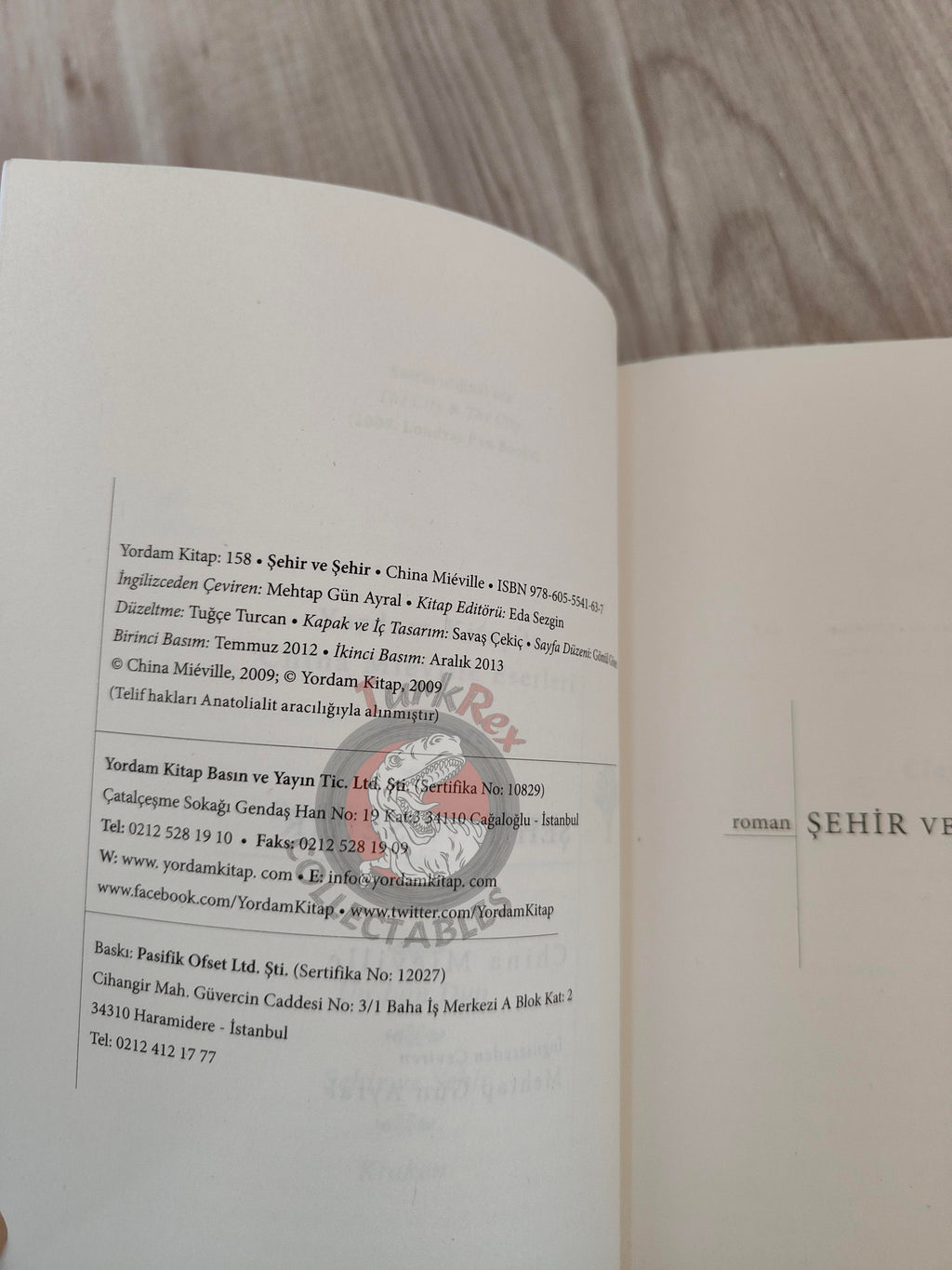 China Miéville – The City & The City 2013 Turkish Book Turkey