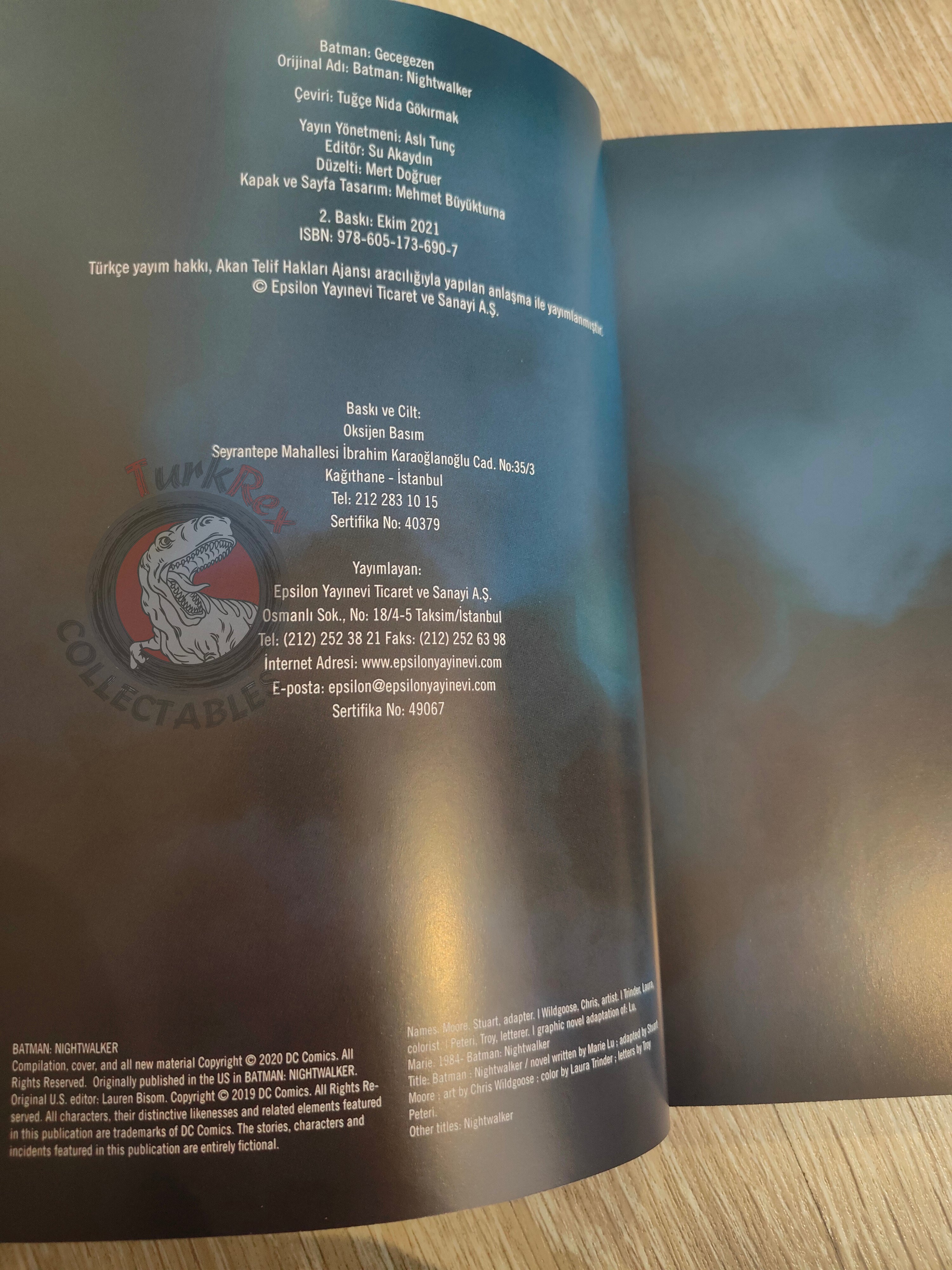 Batman: Nightwalker Turkish Comic Turkey Marie Lu