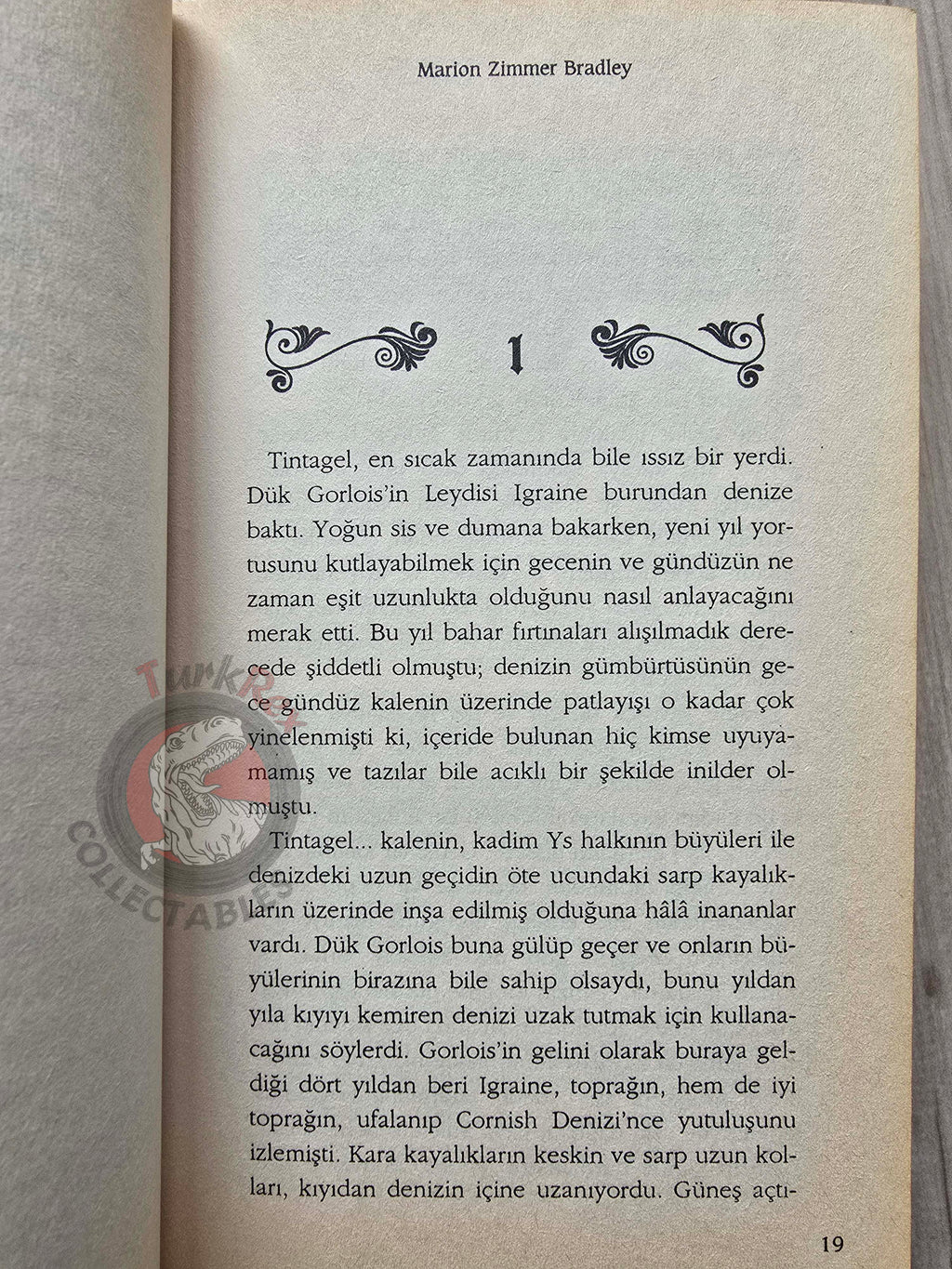 Marion Zimmer Bradley  – The Mists of Avalon 1999 1st Turkish Book Turkey